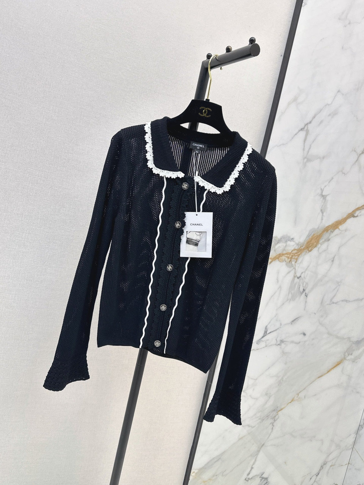 Chanel/26 Early Autumn Latest Knit Cardigan