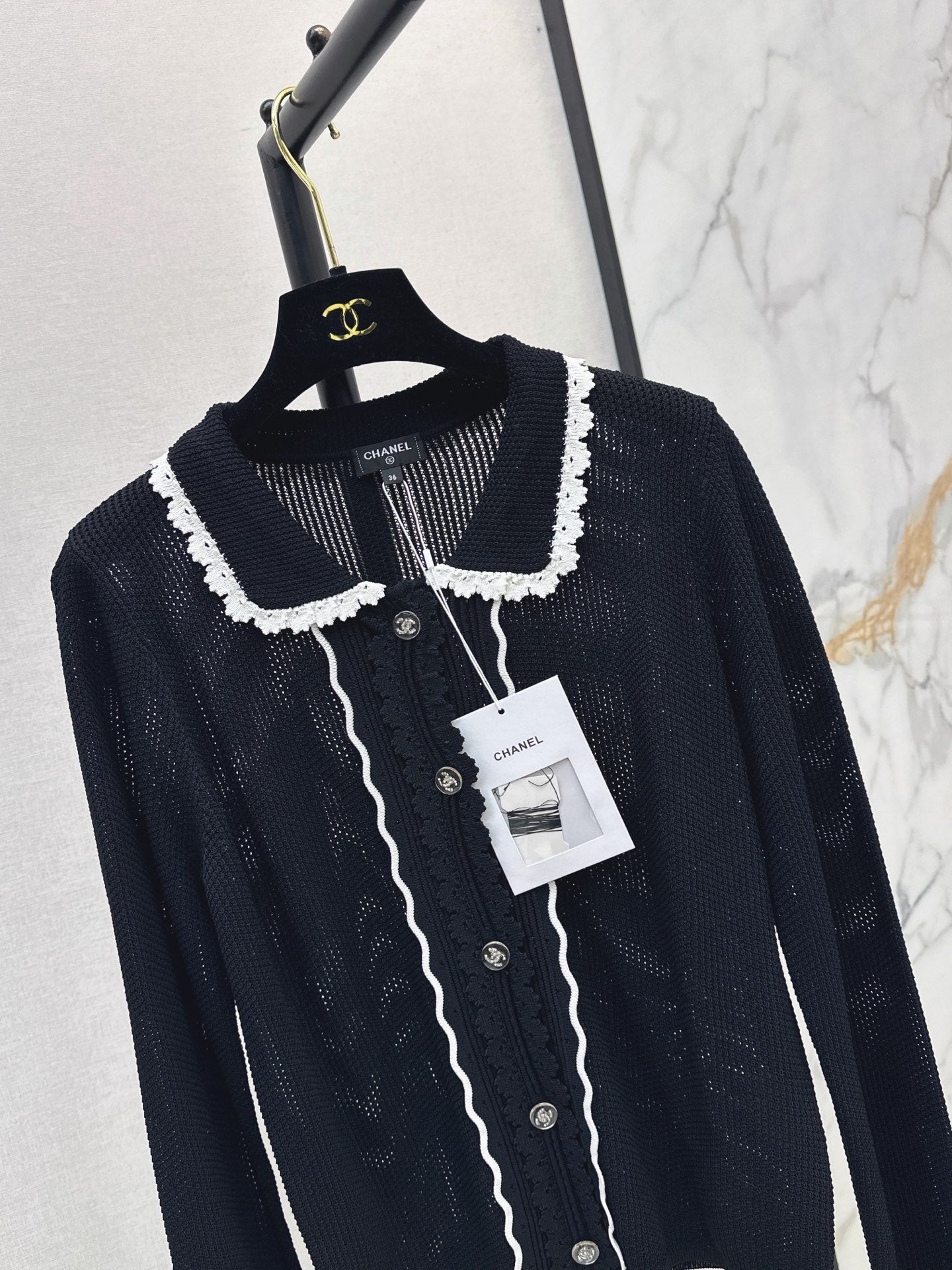 Chanel/26 Early Autumn Latest Knit Cardigan