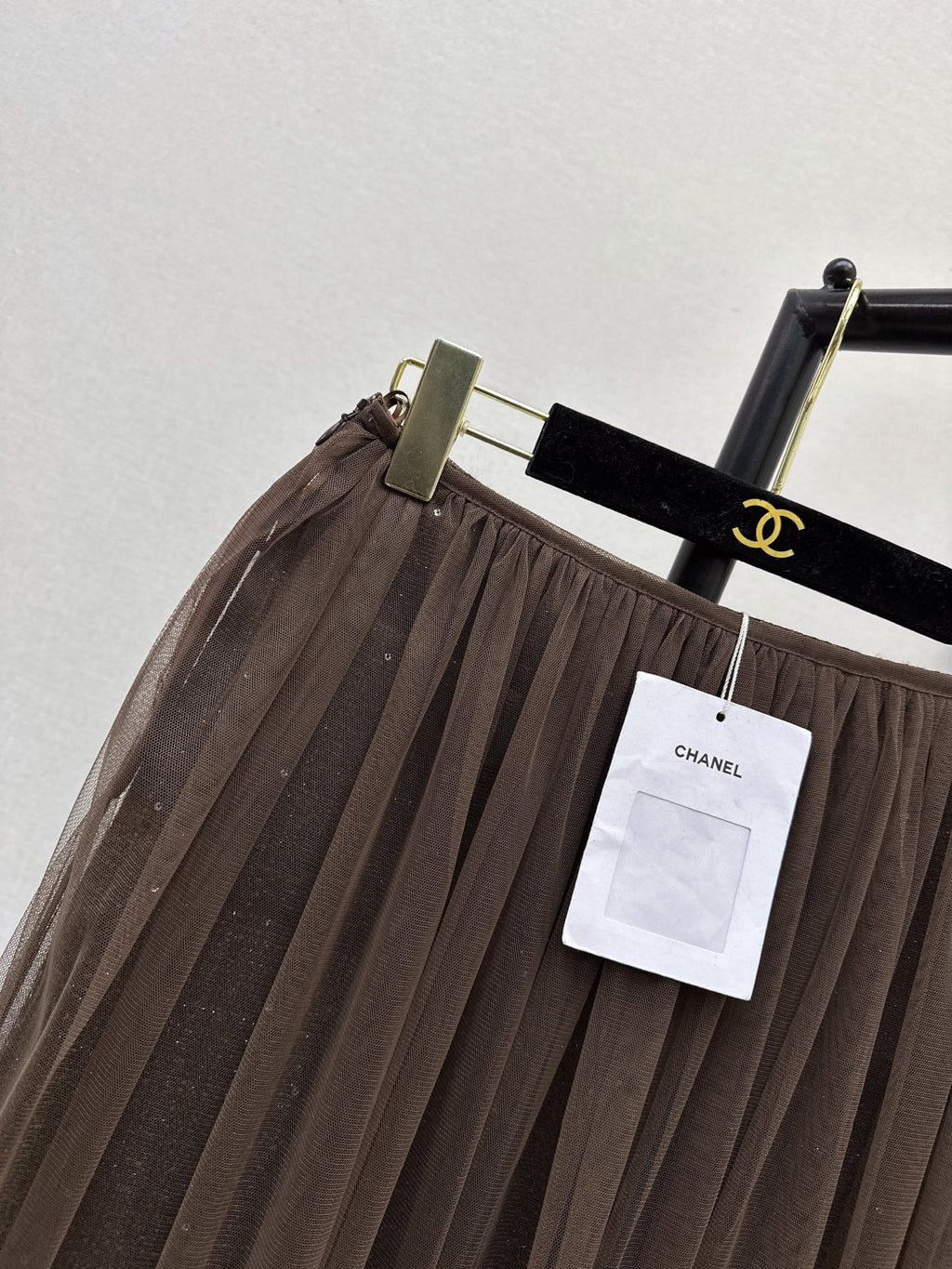 Chanel/26 Fall-Winter Latest Woven Skirt + Tulle Maxi Skirt