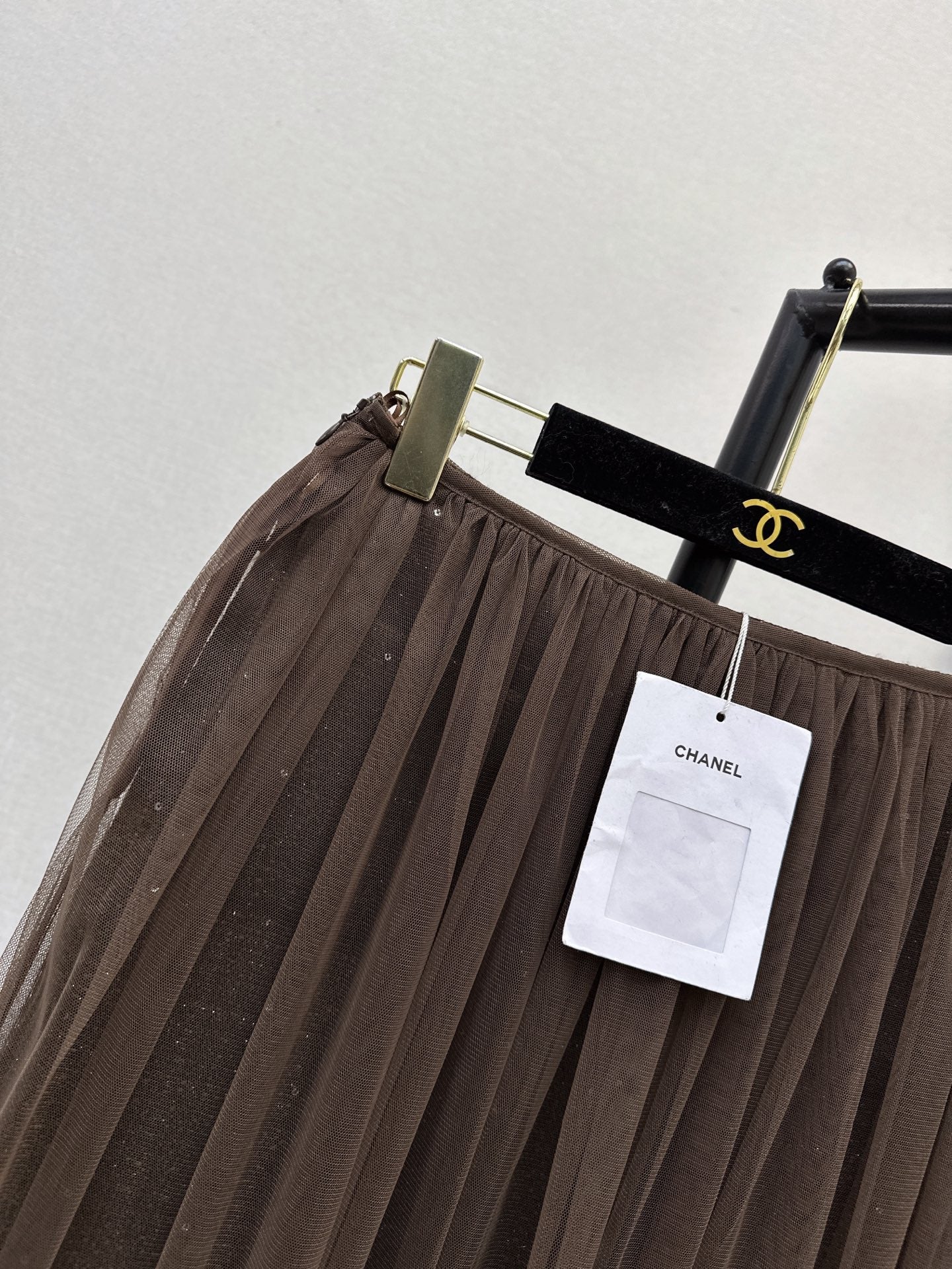Chanel/26 Fall-Winter Latest Woven Skirt + Tulle Maxi Skirt
