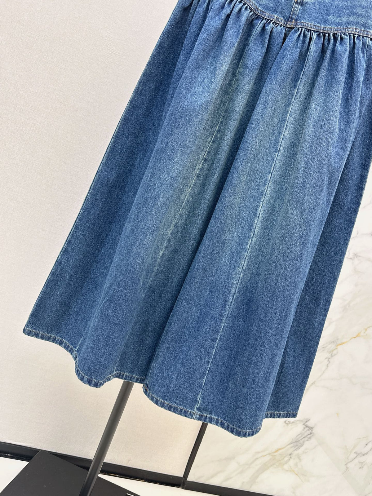 Chloe/26 Early Autumn Latest Wide-Leg Denim Pants