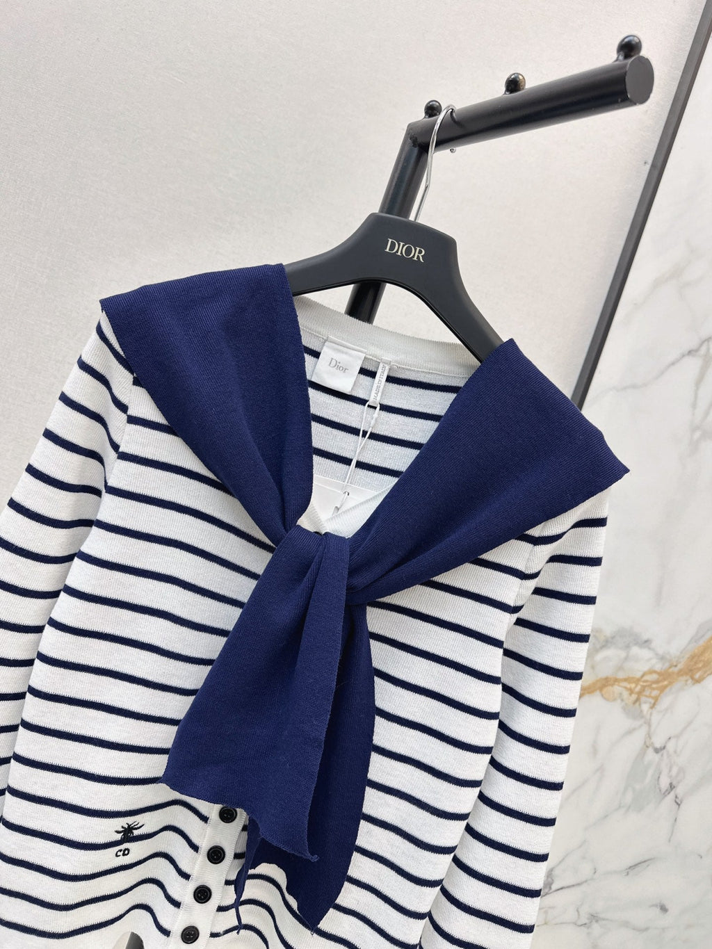 Dior/26 Early Autumn Latest Striped Knit Cardigan