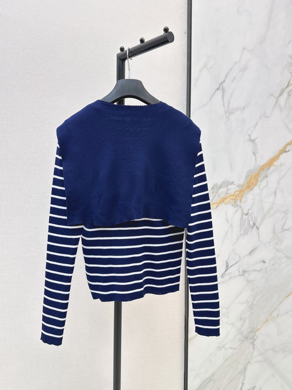 Dior/26 Early Autumn Latest Striped Knit Cardigan