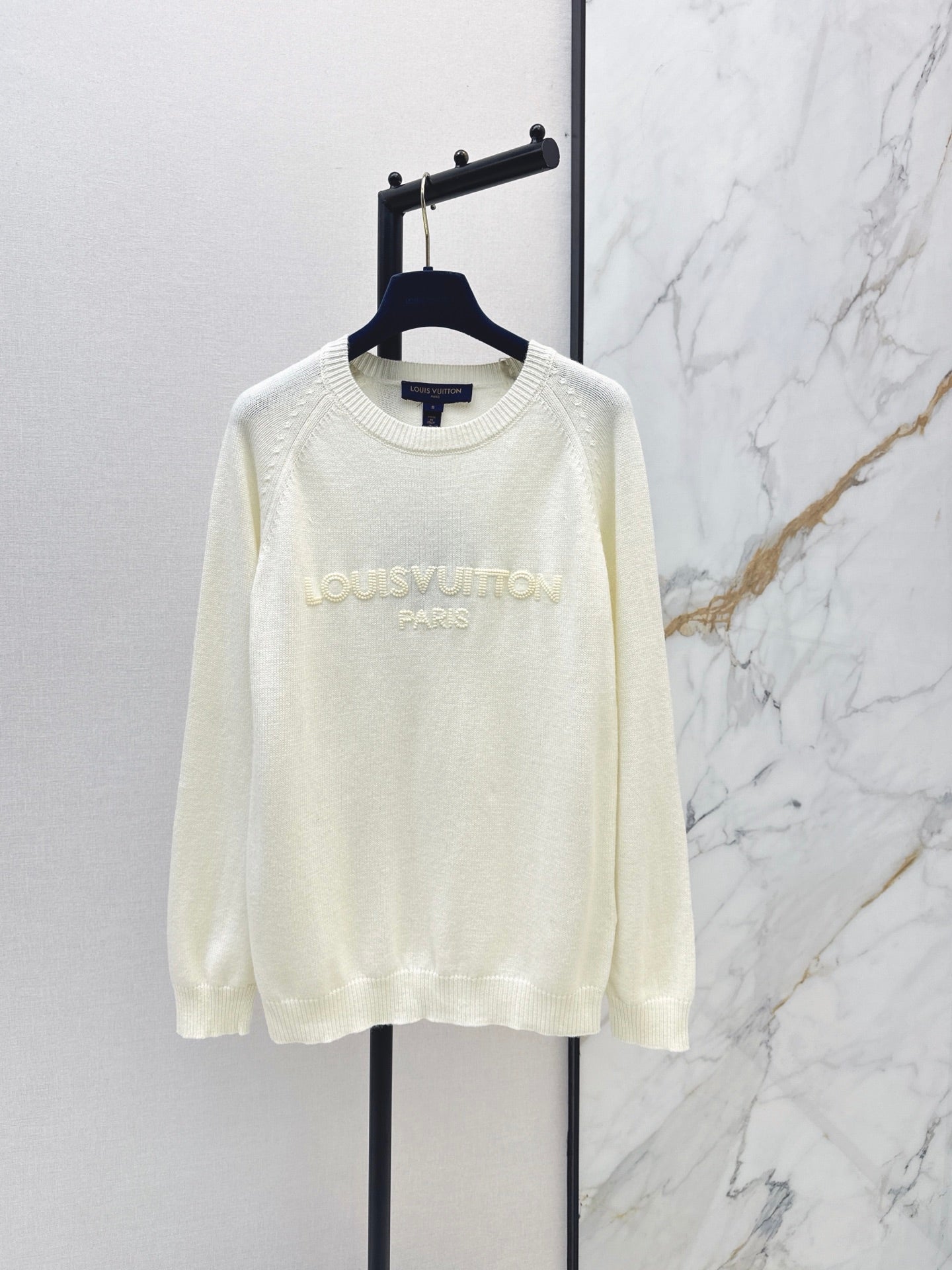 Louis Vuitton / 26 Fall/Winter Latest Crew Neck Knit Sweater