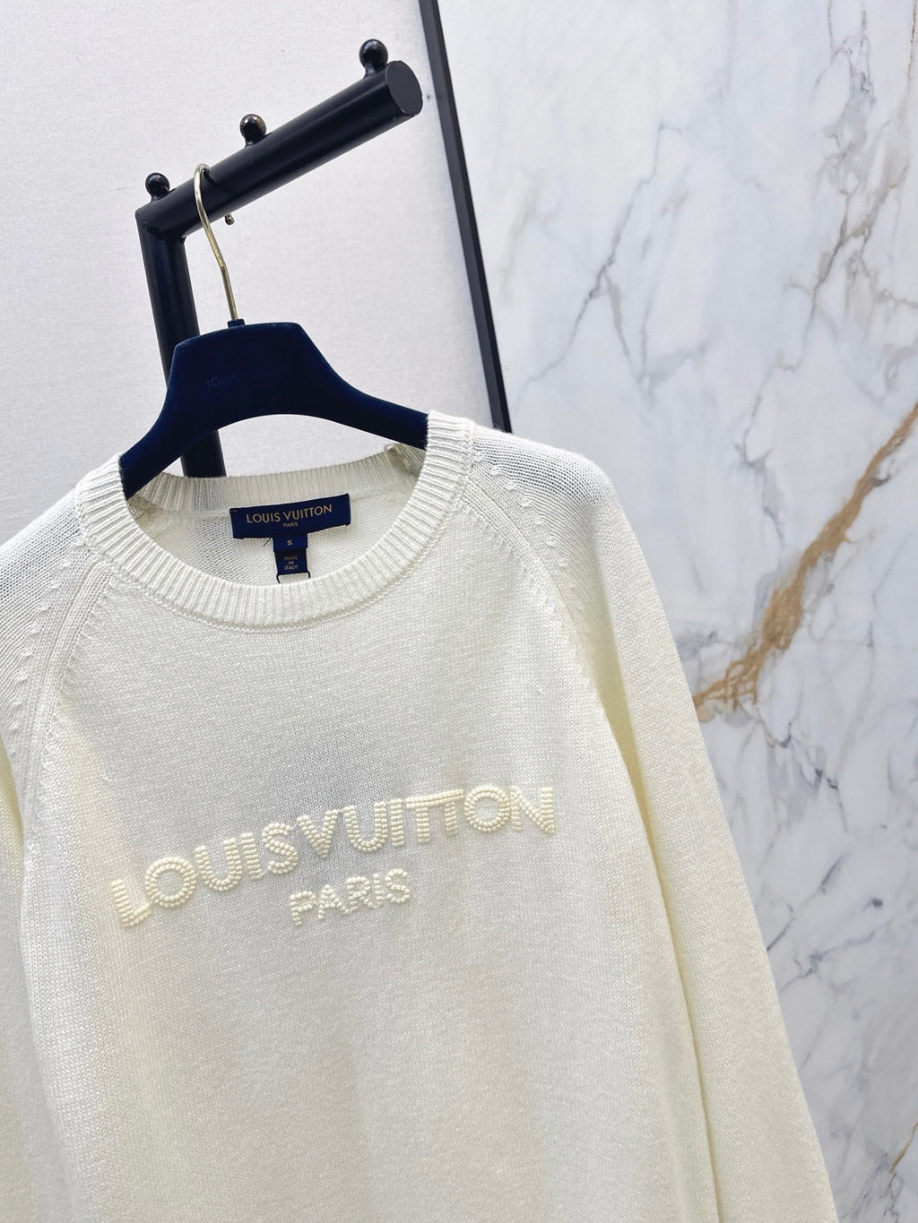 Louis Vuitton / 26 Fall/Winter Latest Crew Neck Knit Sweater