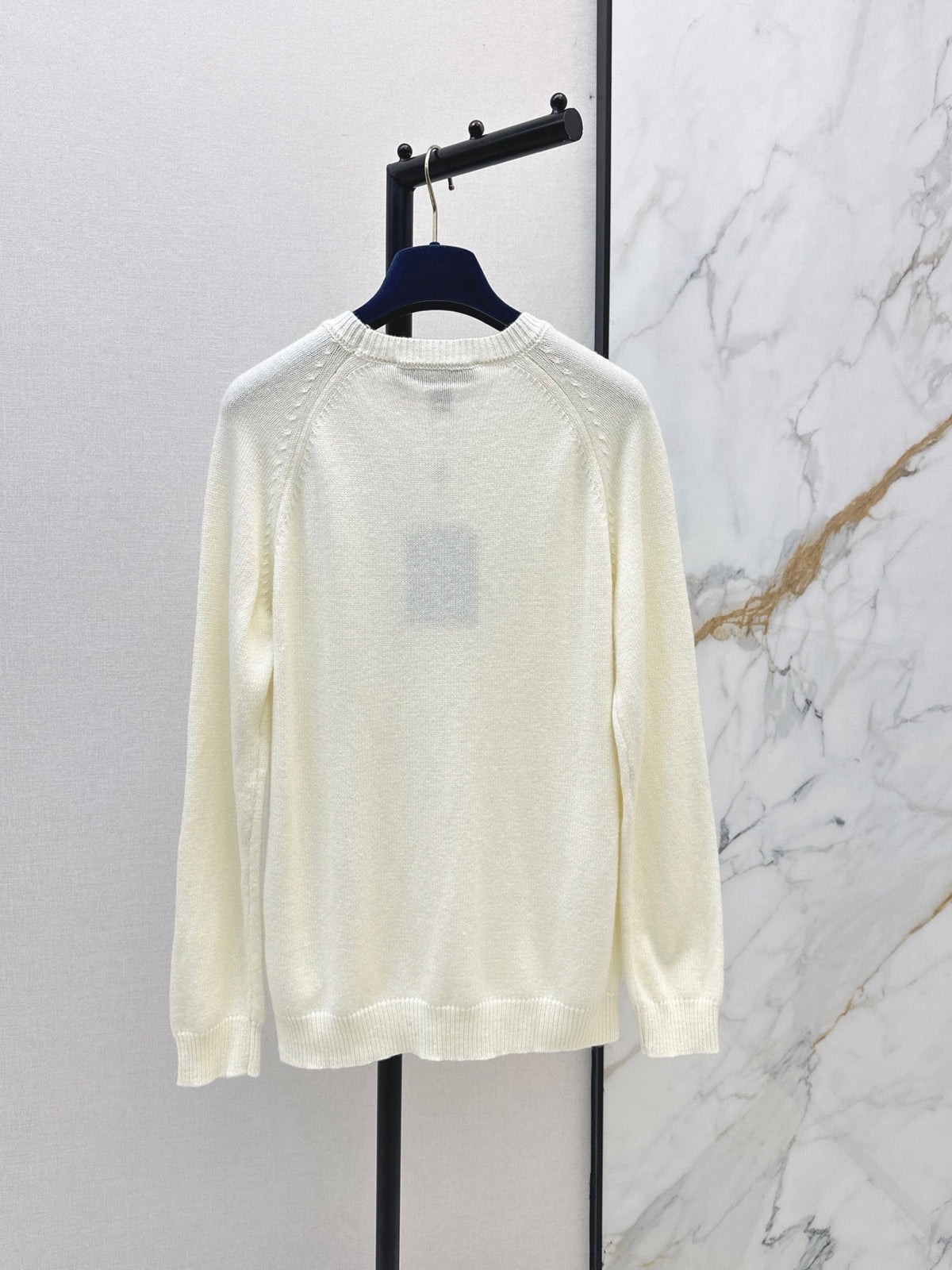 Louis Vuitton / 26 Fall/Winter Latest Crew Neck Knit Sweater