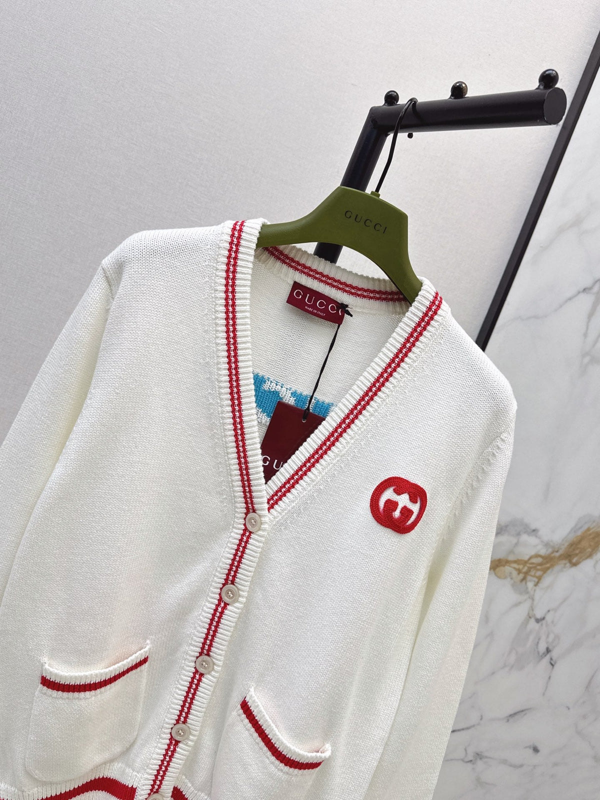 Gucci / 26 Early Autumn Latest Logo Jacquard V-Neck Knit Cardigan