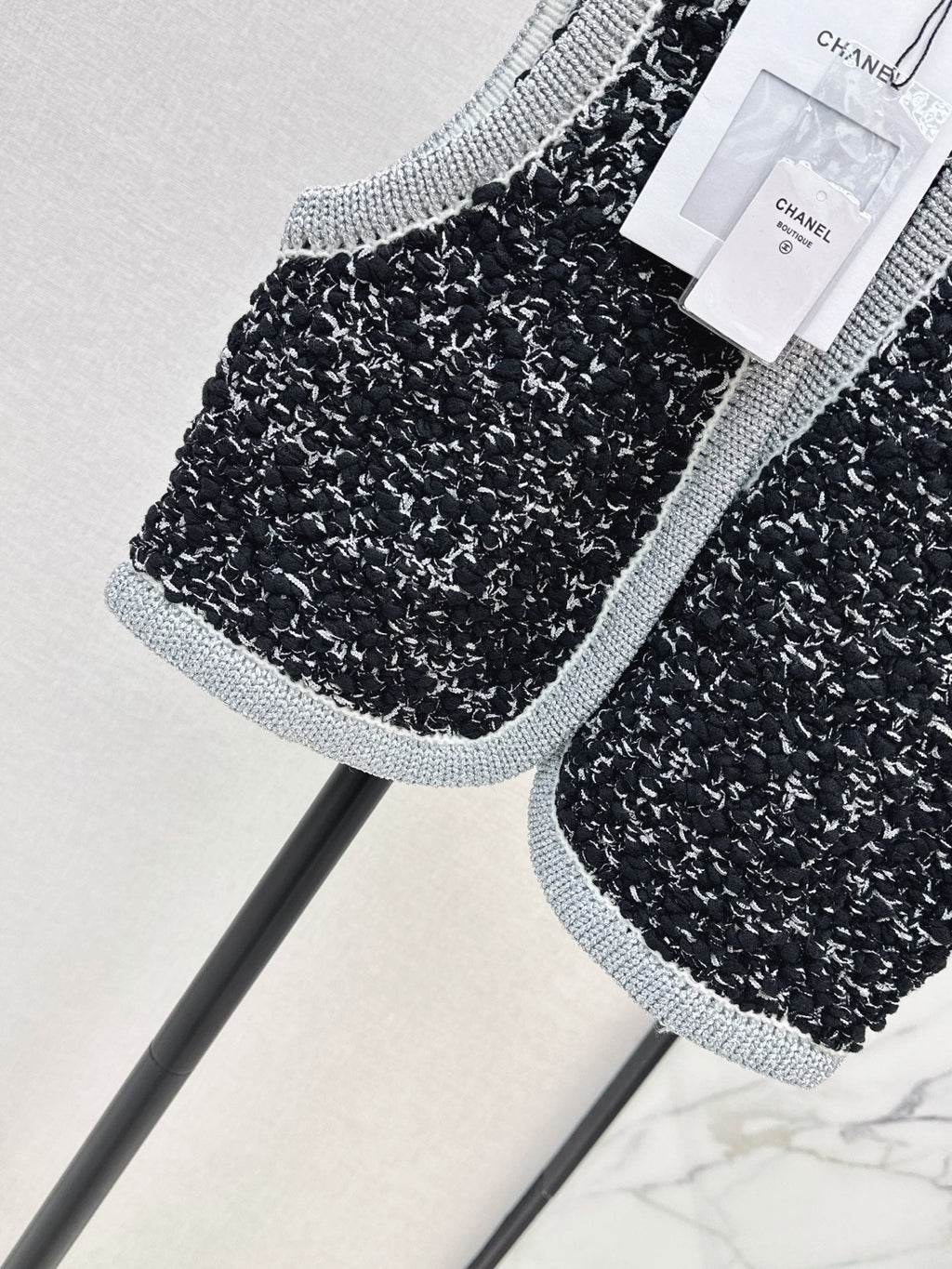 Chanel / 26 Early Autumn Latest Knit Vest