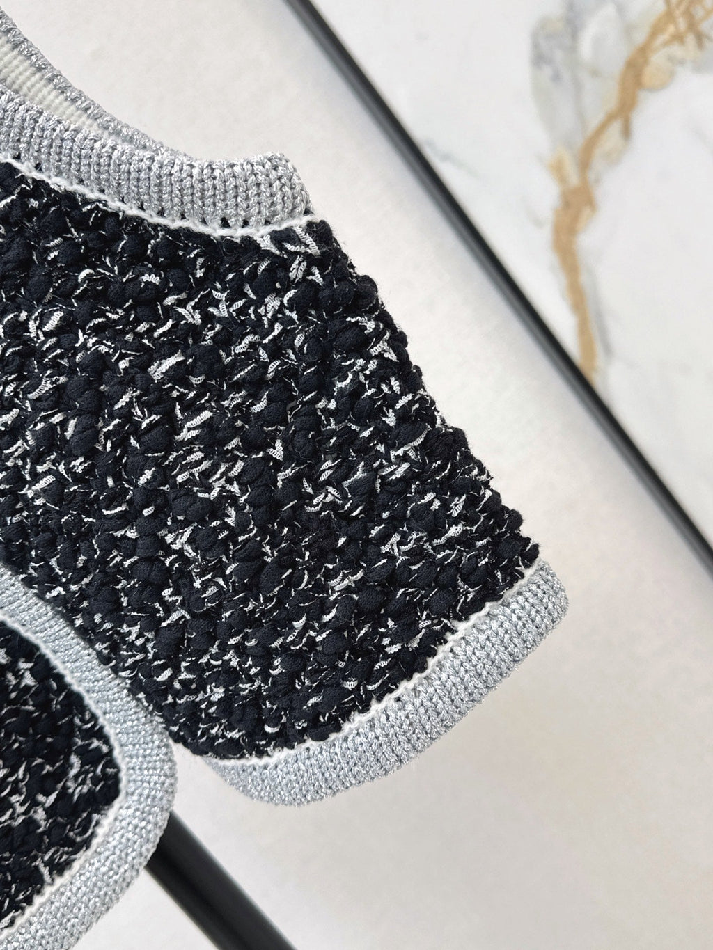Chanel / 26 Early Autumn Latest Knit Vest