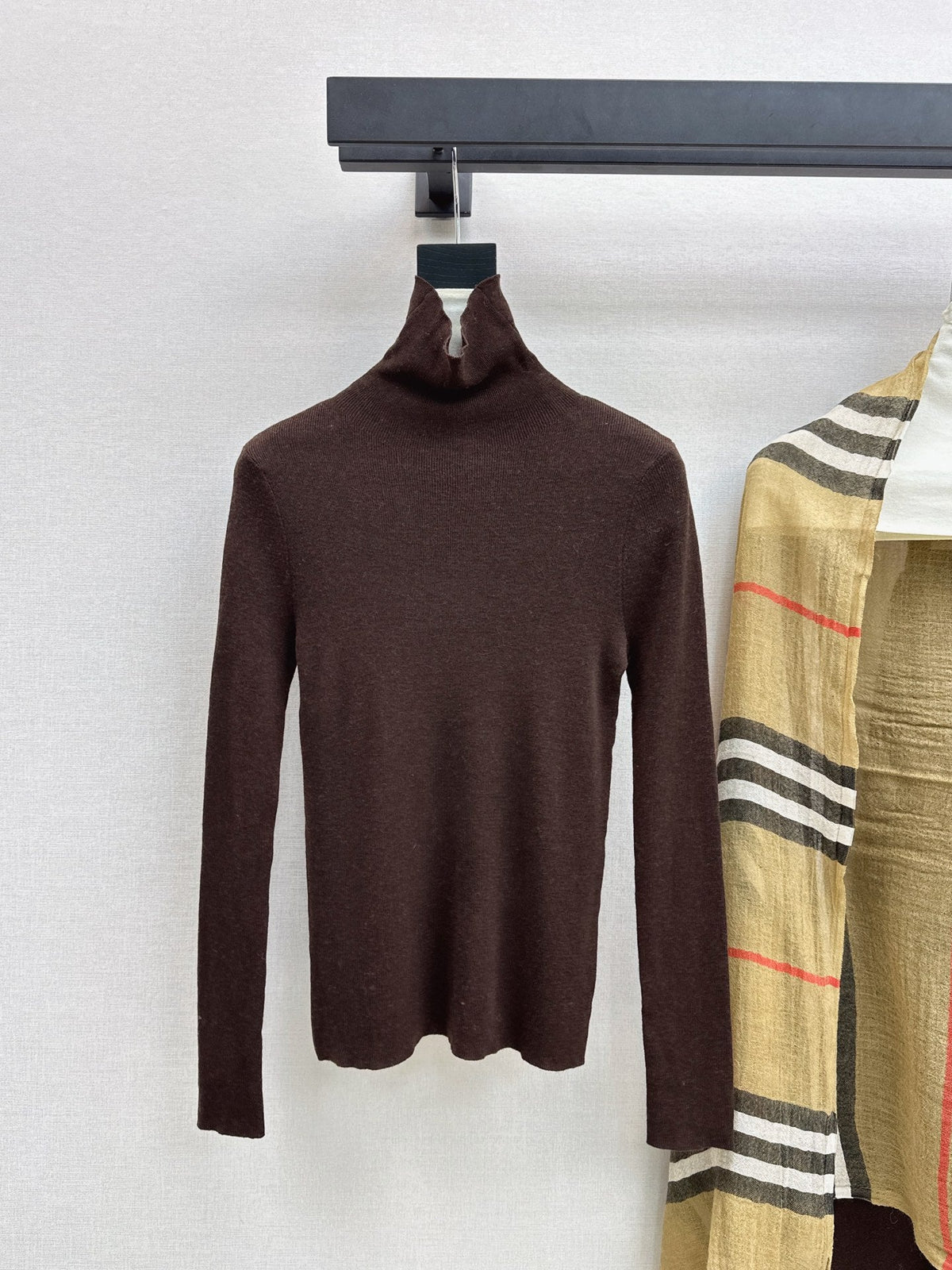 Dior/26 Early Autumn Latest Knit Set: Plaid Scarf + Turtleneck Top + Elastic Waist Straight Pants