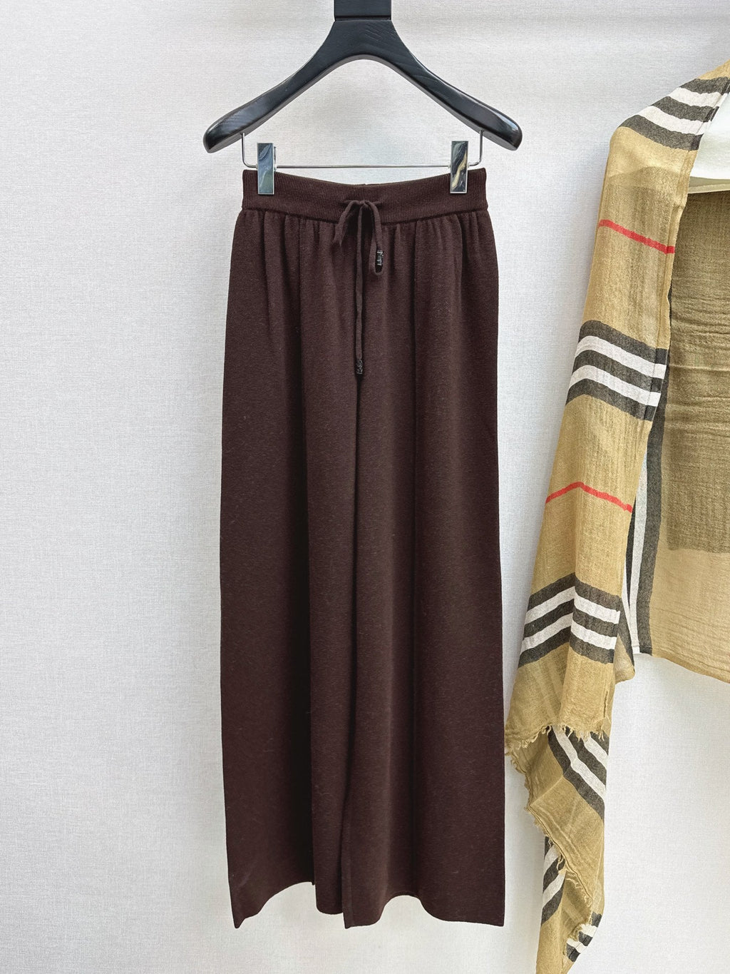 Dior/26 Early Autumn Latest Knit Set: Plaid Scarf + Turtleneck Top + Elastic Waist Straight Pants