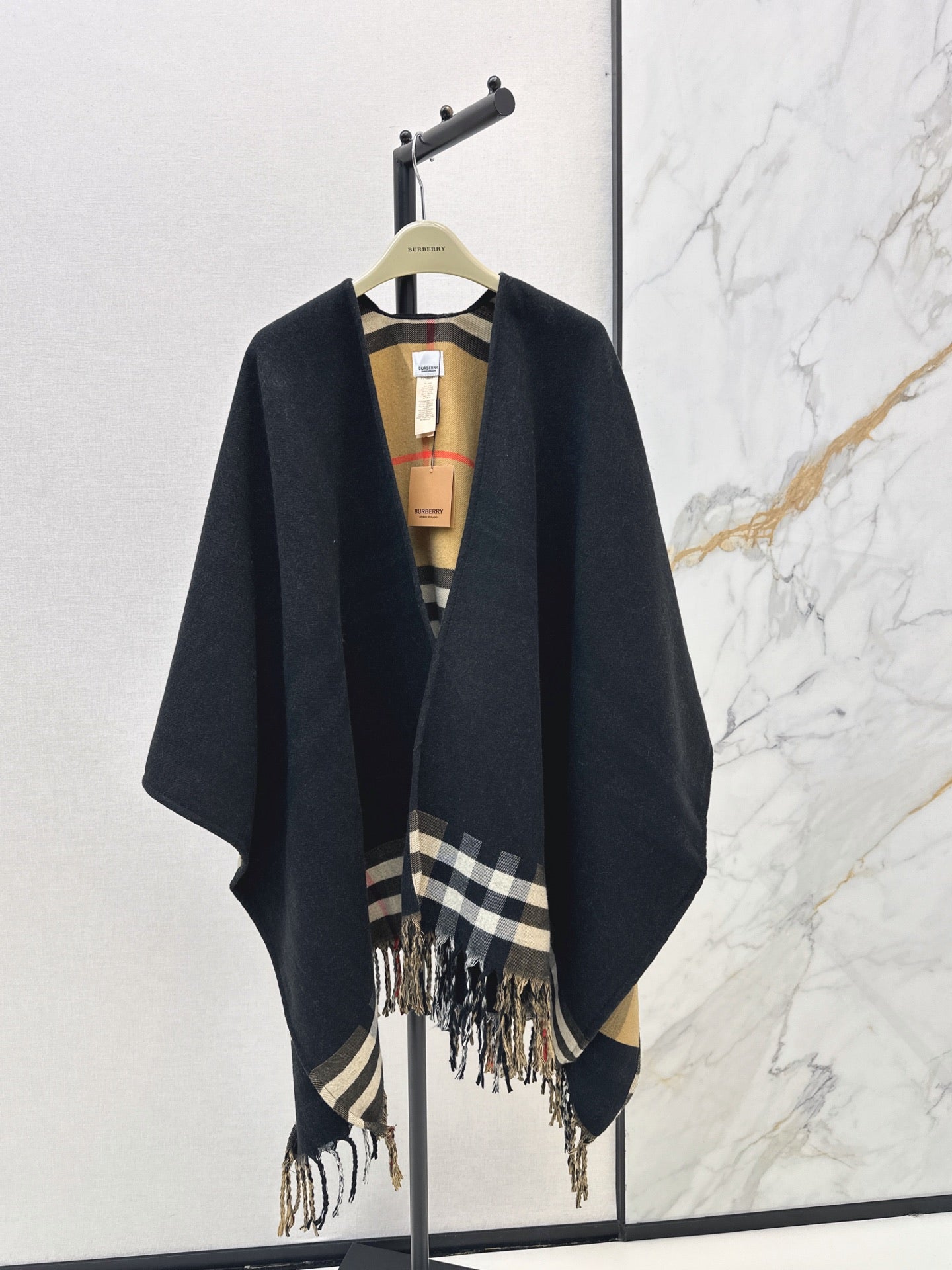 Burberry/26 Fall/Winter Latest Classic Pattern Wool Shawl, Large Scarf, or Cape