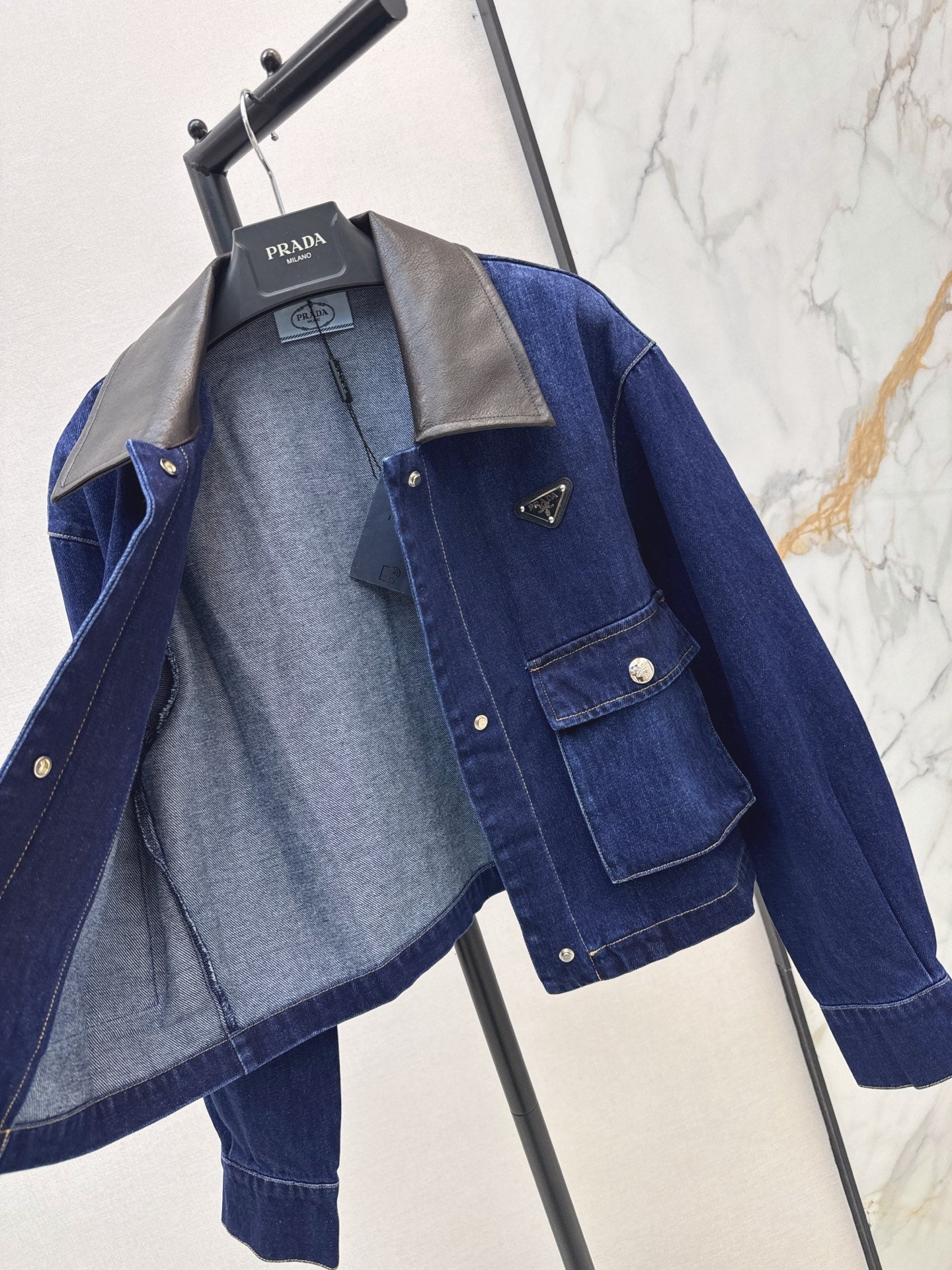 Prada/26 Fall-Winter New Color-Block Denim Jacket with Turn-Down Collar