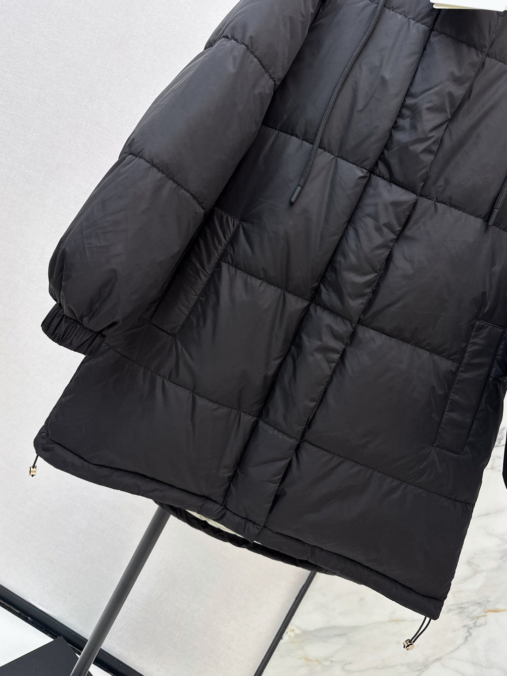 26 Fall/Winter Latest Simple Sleeve Patch Hooded Mid-Length Down Jacket