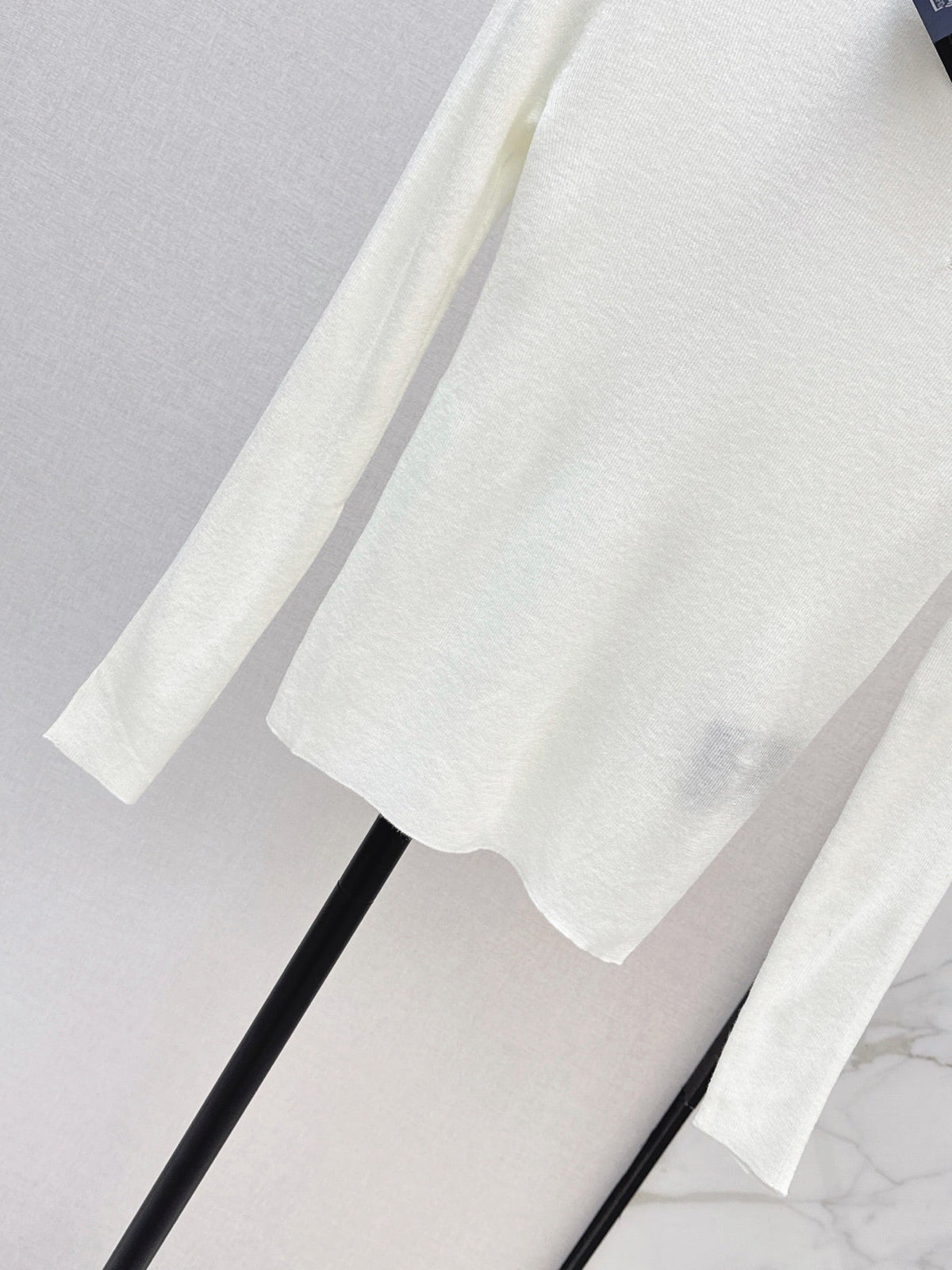 26 Fall/Winter Latest Small Logo Embroidered Wool Turtleneck Top