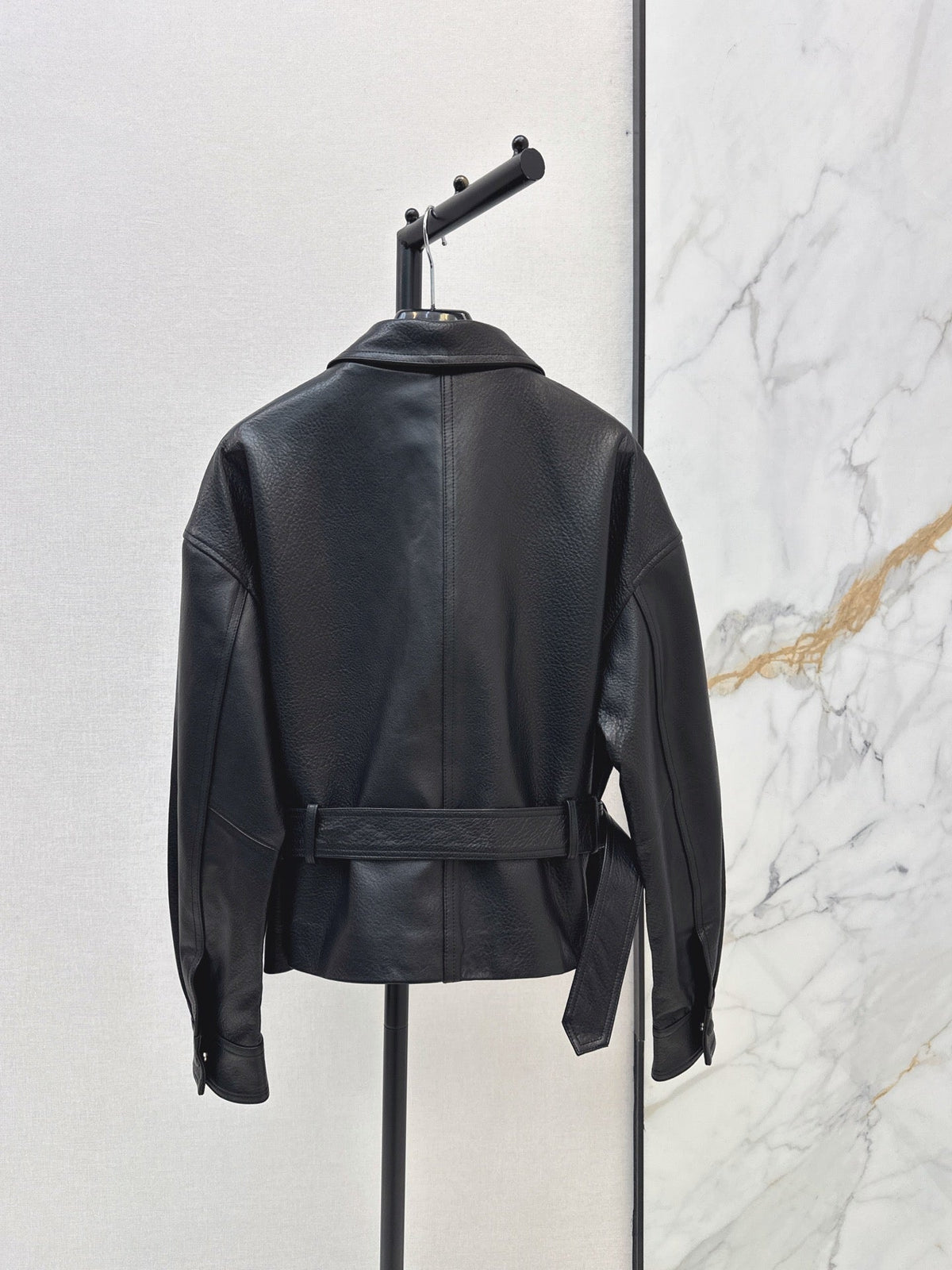26 Early Autumn Latest Hunt-style Waist-cinched Jacket