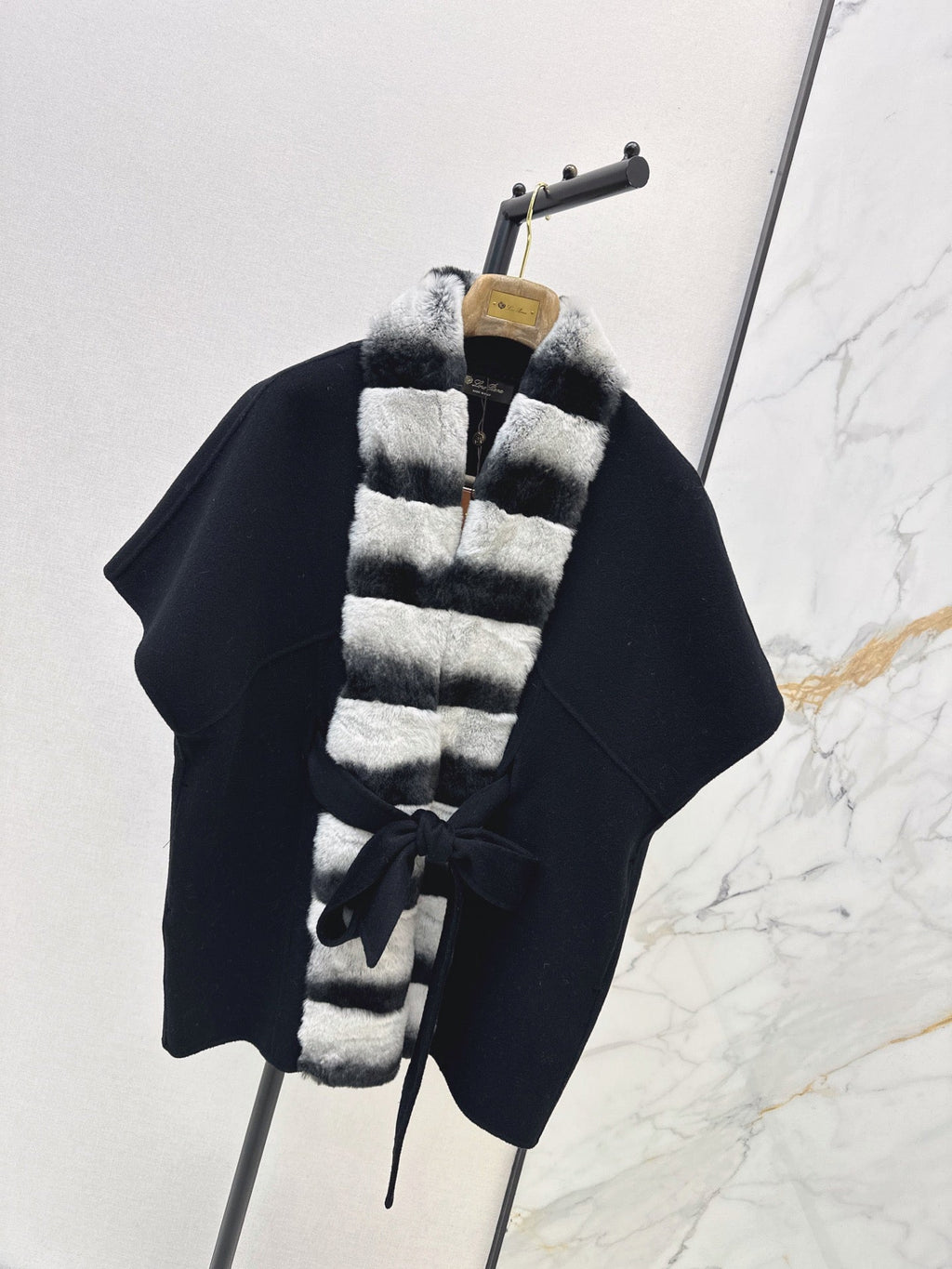 26 Fall/Winter Latest Color-Block Rex Rabbit Fur Tie Double-Sided Wool Cape Coat