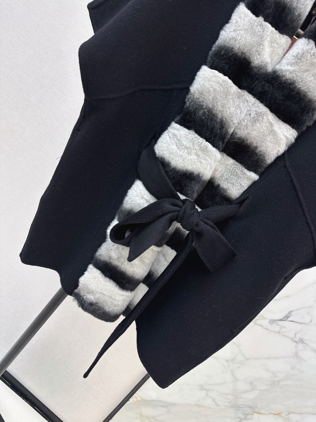 26 Fall/Winter Latest Color-Block Rex Rabbit Fur Tie Double-Sided Wool Cape Coat