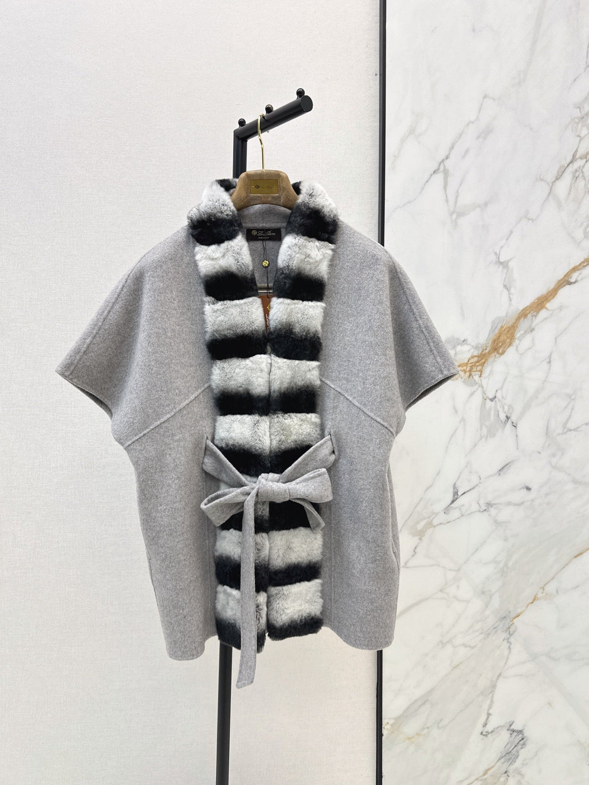 26 Fall/Winter Latest Color-Block Rex Rabbit Fur Tie Double-Sided Wool Cape Coat