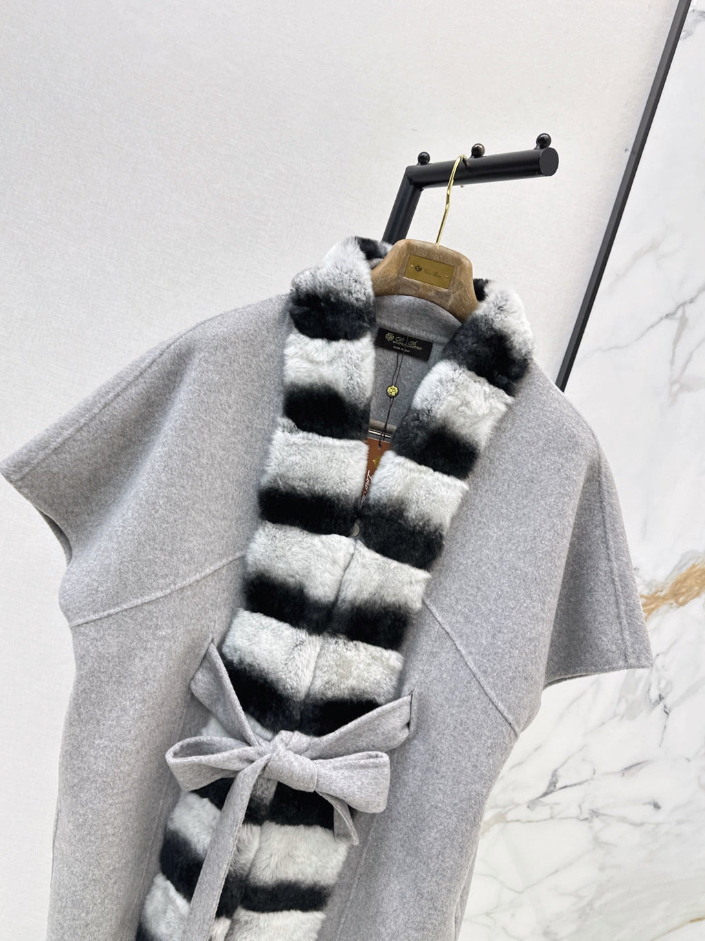 26 Fall/Winter Latest Color-Block Rex Rabbit Fur Tie Double-Sided Wool Cape Coat