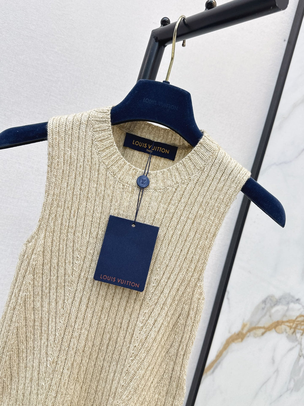 26 Fall/Winter New Vertical Rib Knit Vest