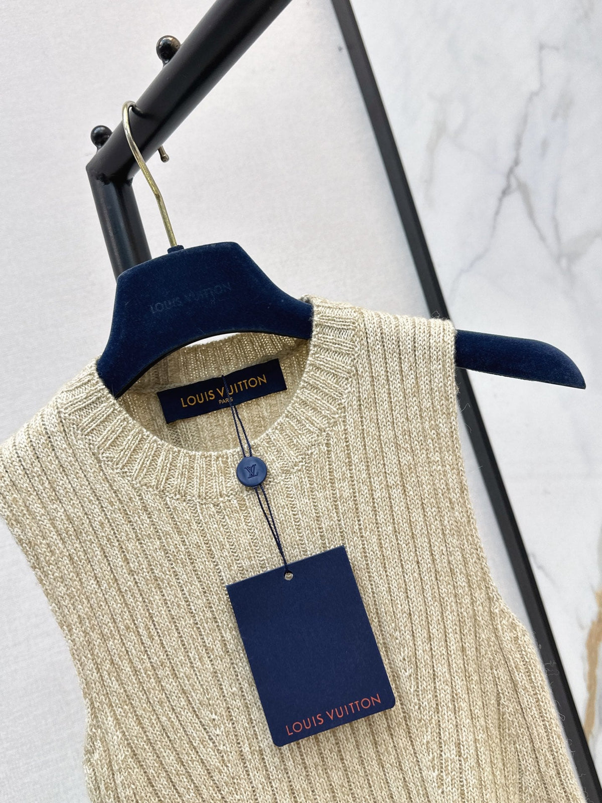 26 Fall/Winter New Vertical Rib Knit Vest