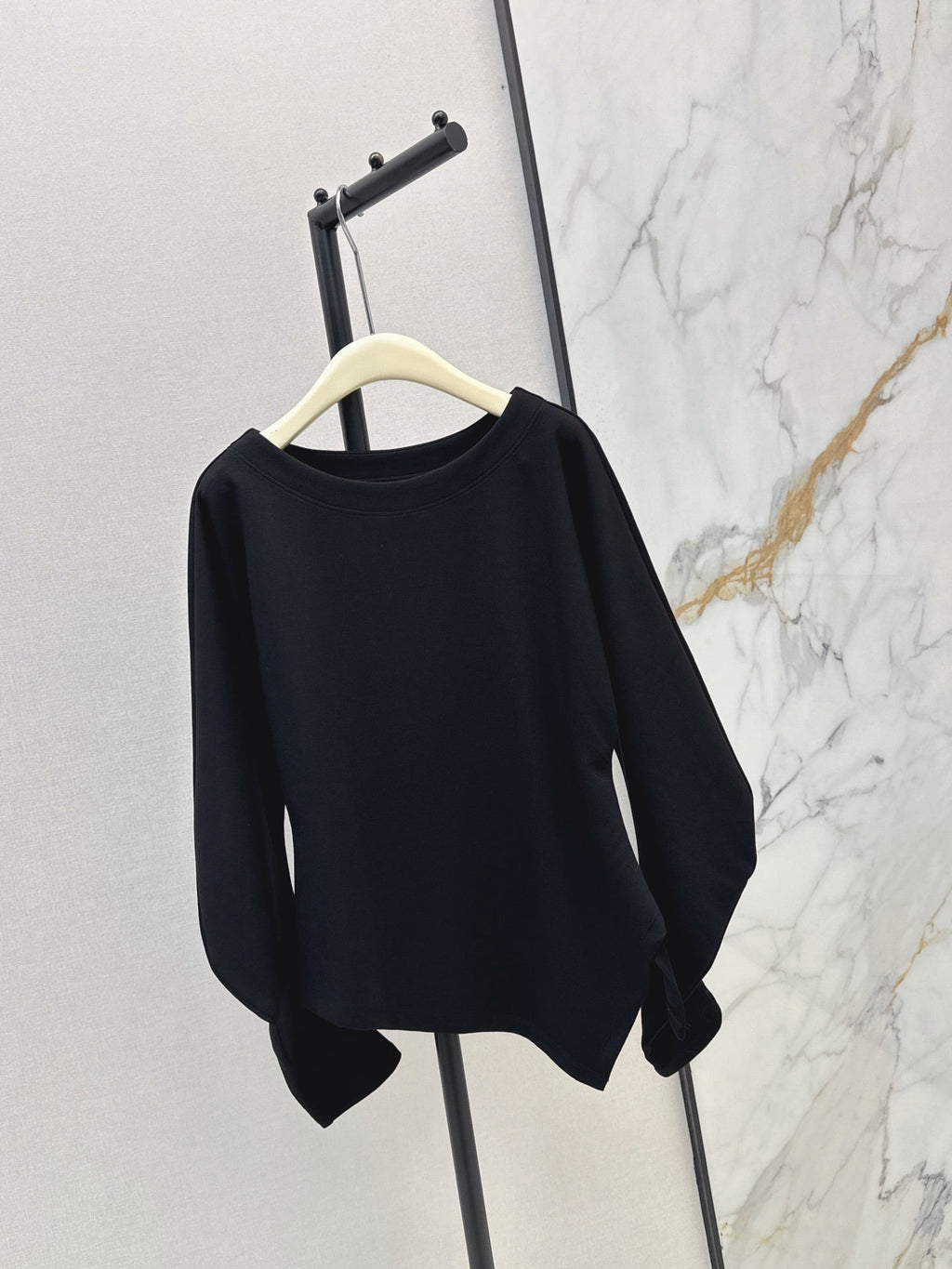 26 Fall/Winter Latest Batwing Sleeve Asymmetrical Minimalist Long Sleeve