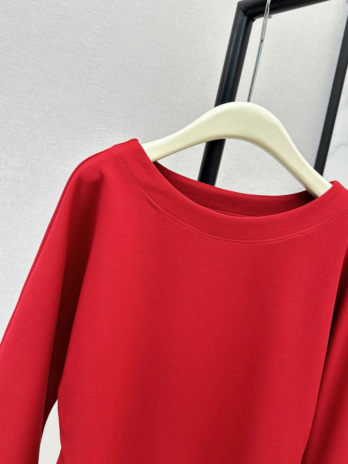 26 Fall/Winter Latest Batwing Sleeve Asymmetrical Minimalist Long Sleeve