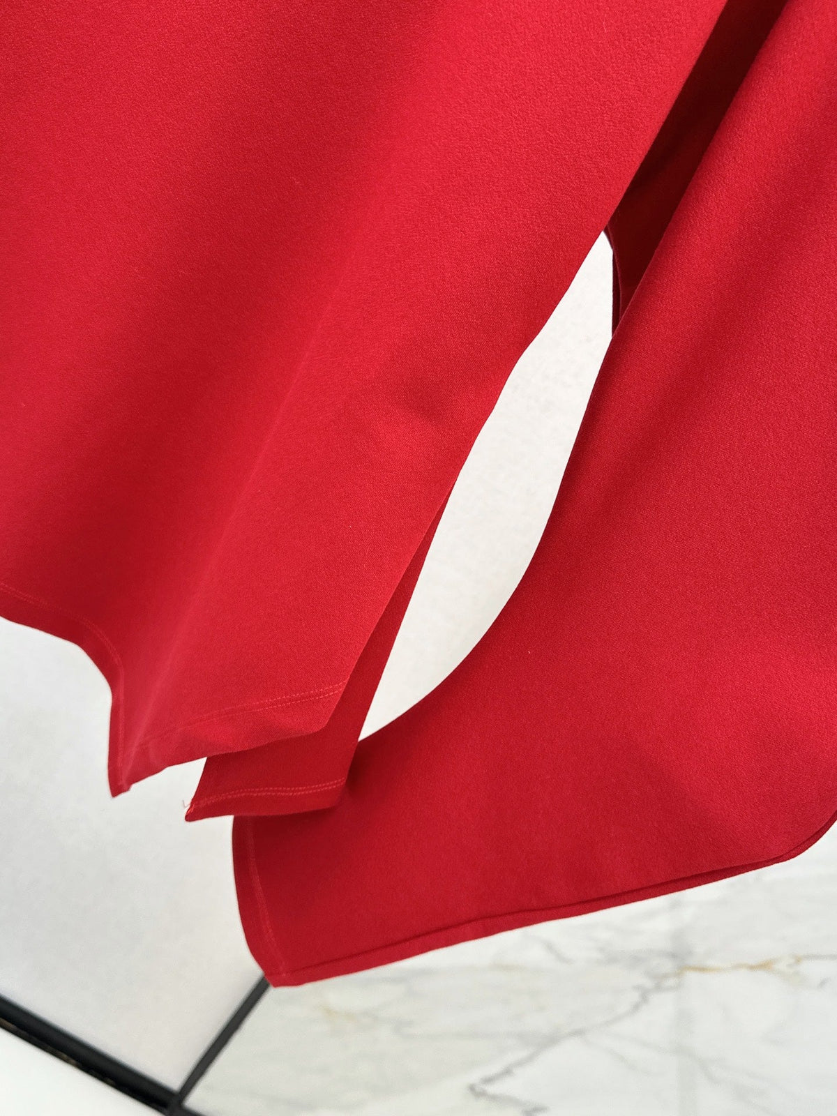 26 Fall/Winter Latest Batwing Sleeve Asymmetrical Minimalist Long Sleeve