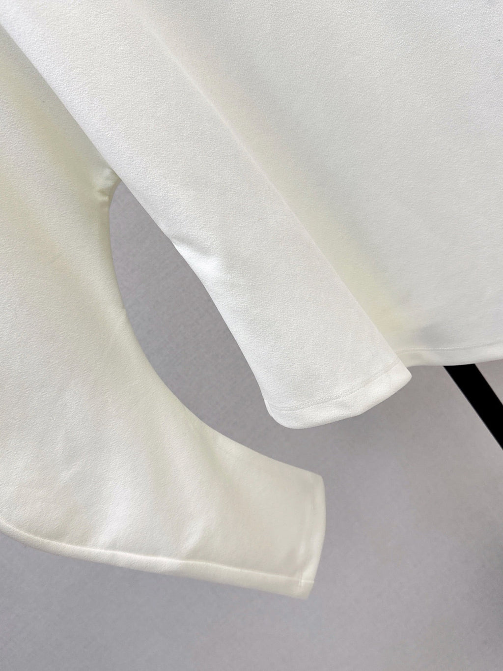 26 Fall/Winter Latest Batwing Sleeve Asymmetrical Minimalist Long Sleeve