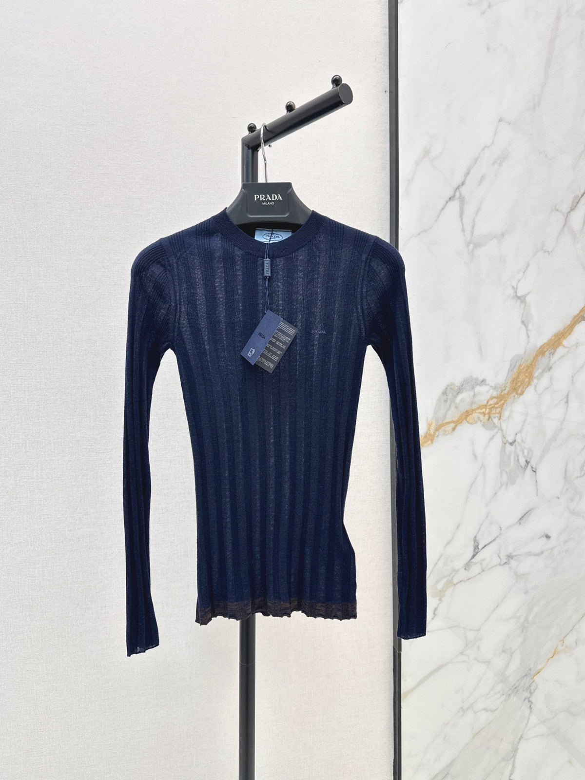 26 Autumn/Winter Latest Long-Term Style Outfit Ribbed Design Color-Block Wavy Hem Base Shirt