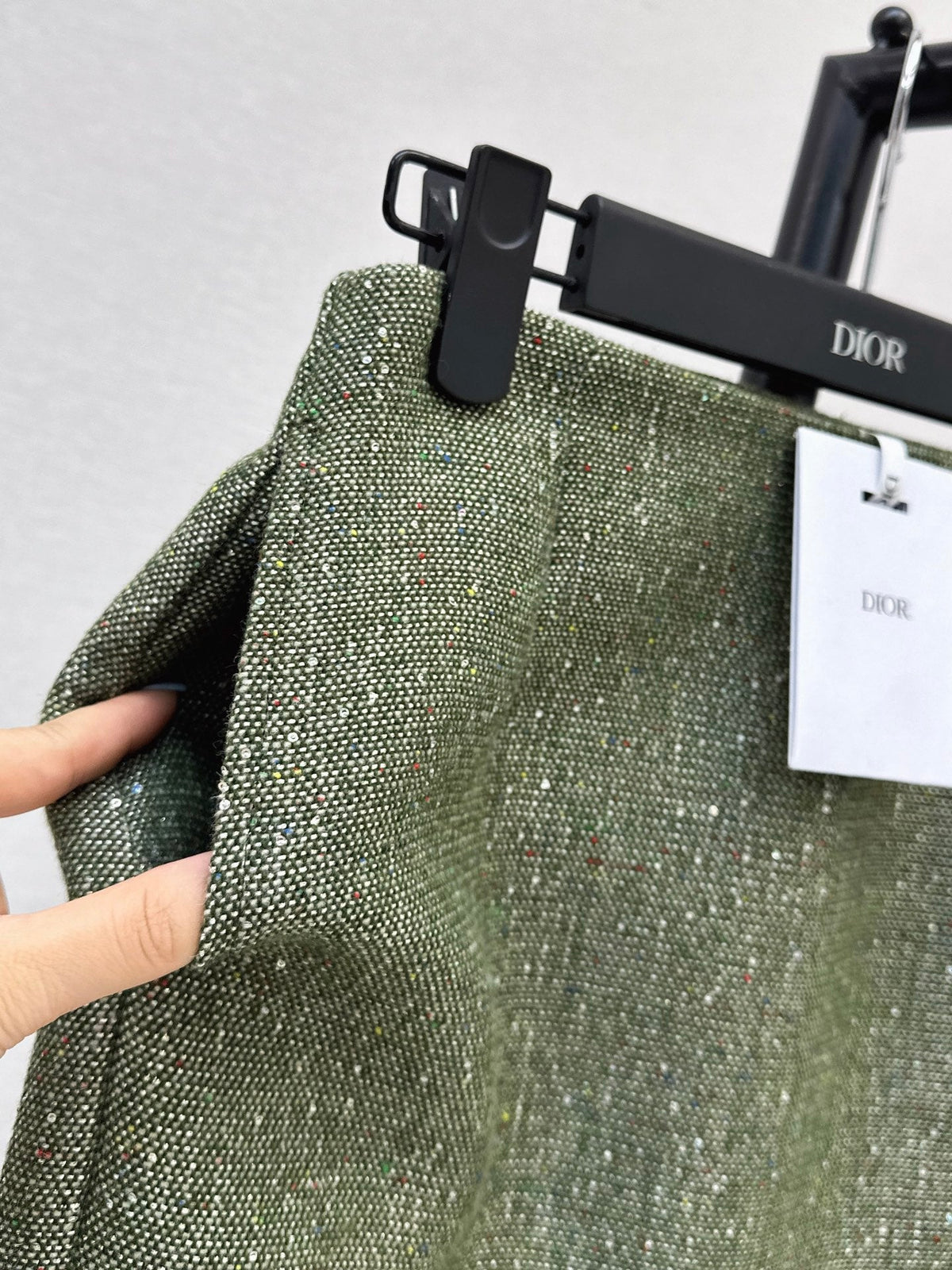 26 Fall/Winter Latest High-End Green Tweed High-Waist Skirt