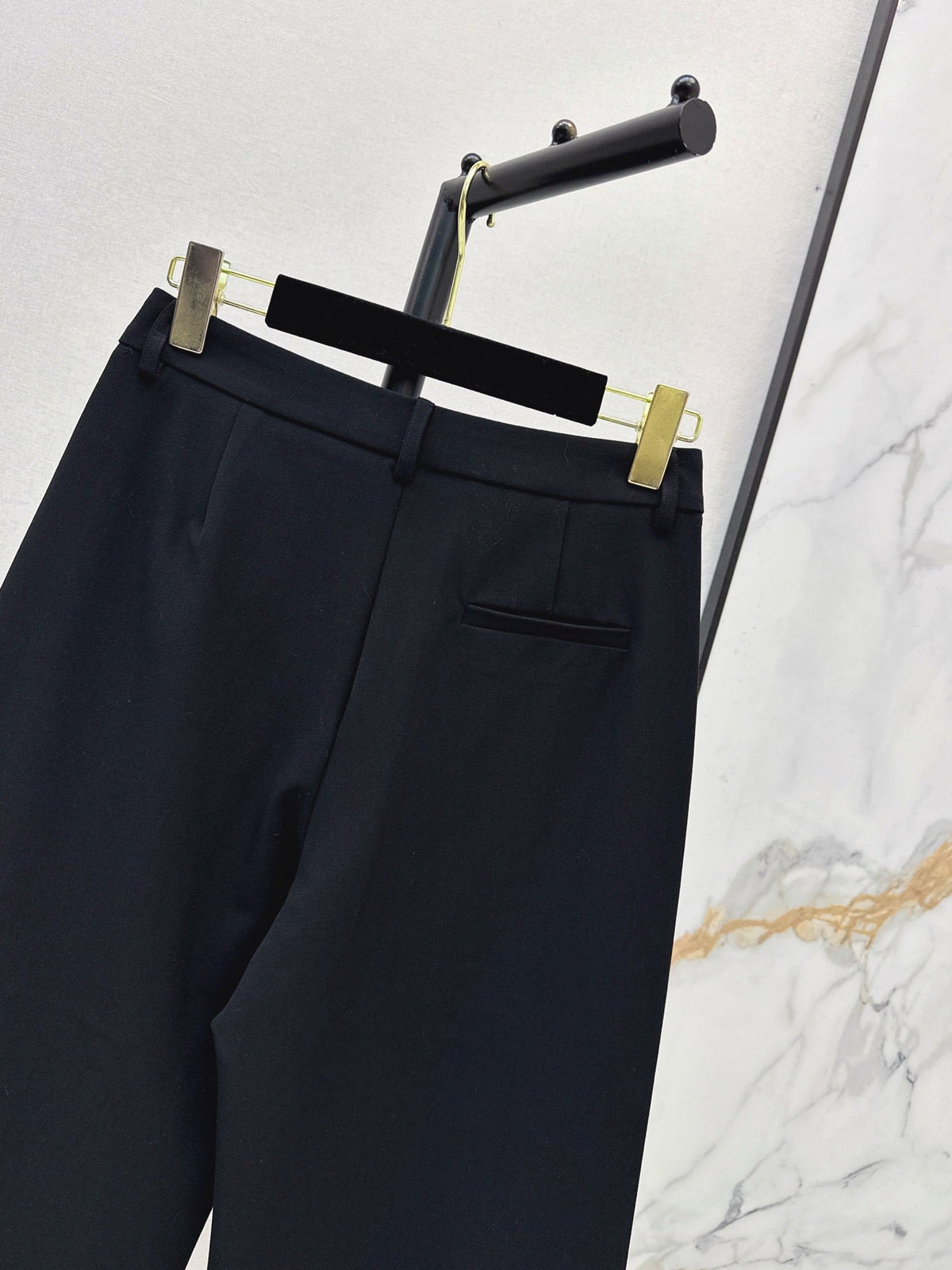 26 Fall/Winter Latest Logo-Embellished Straight-Leg Dress Pants