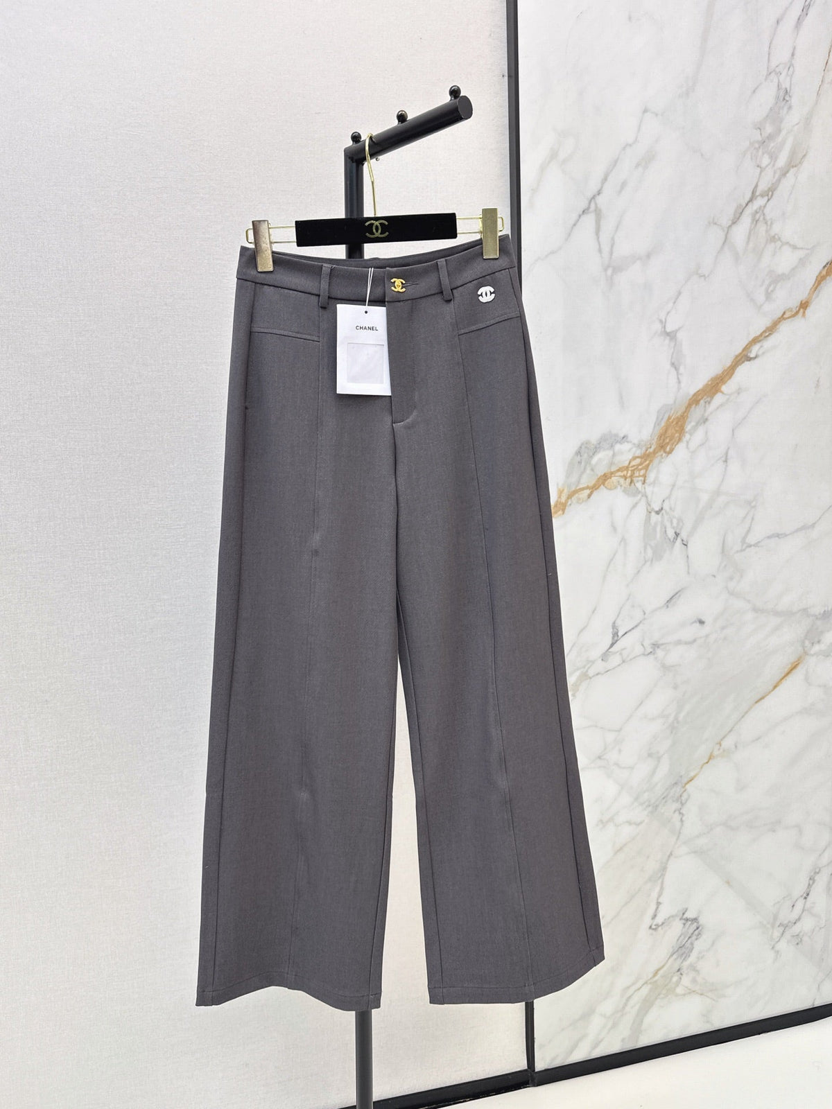 26 Fall/Winter Latest Logo-Embellished Straight-Leg Dress Pants