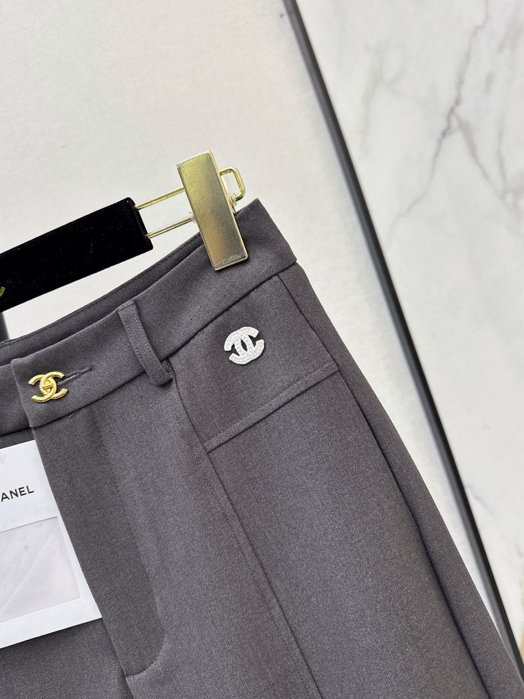 26 Fall/Winter Latest Logo-Embellished Straight-Leg Dress Pants