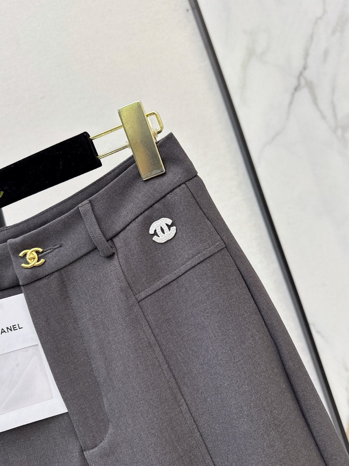 26 Fall/Winter Latest Logo-Embellished Straight-Leg Dress Pants
