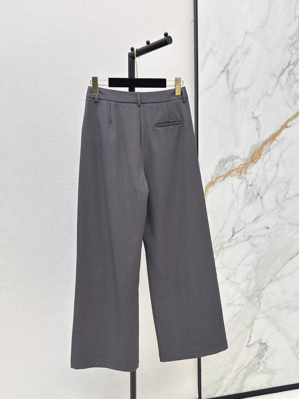 26 Fall/Winter Latest Logo-Embellished Straight-Leg Dress Pants
