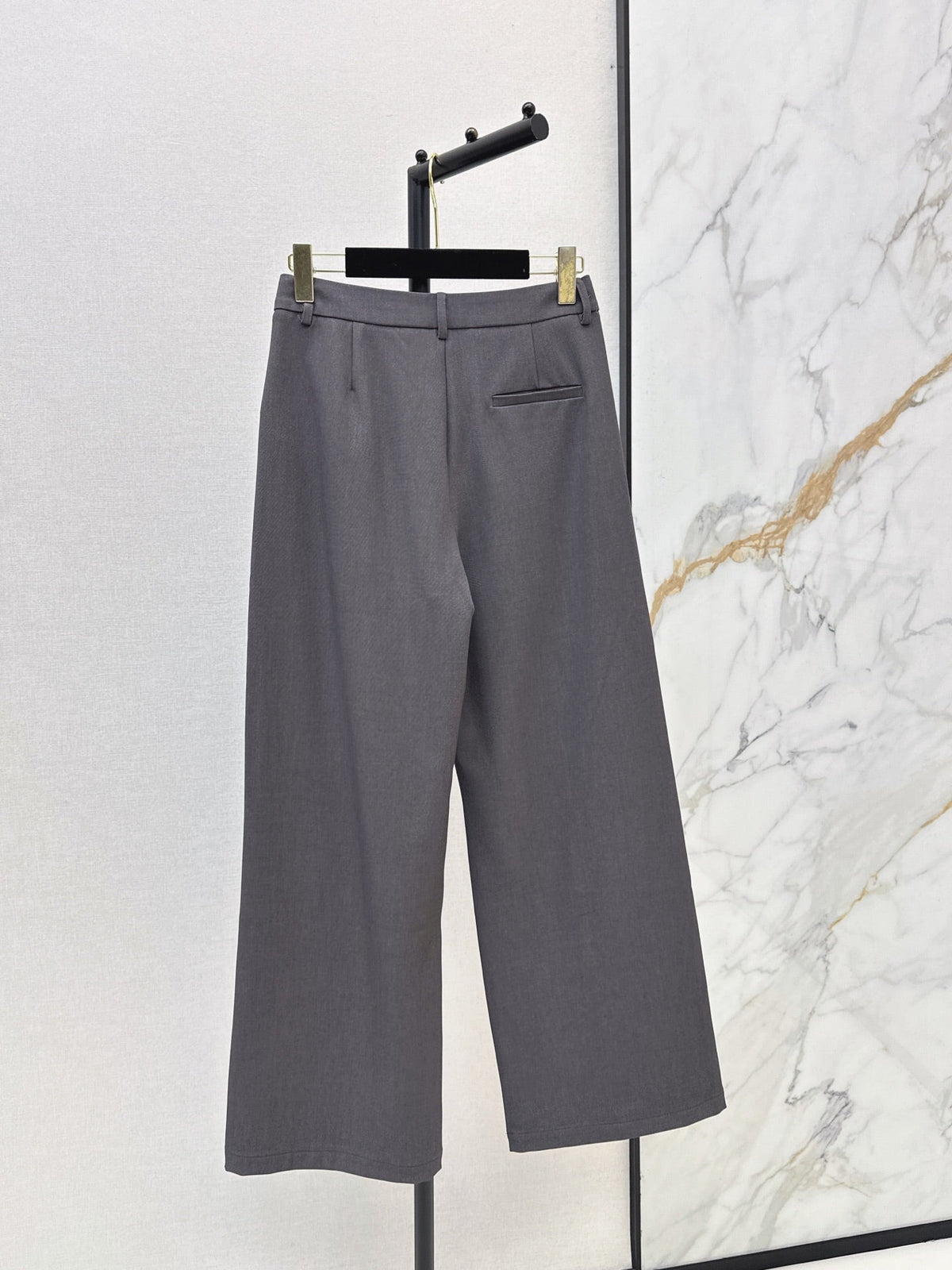 26 Fall/Winter Latest Logo-Embellished Straight-Leg Dress Pants