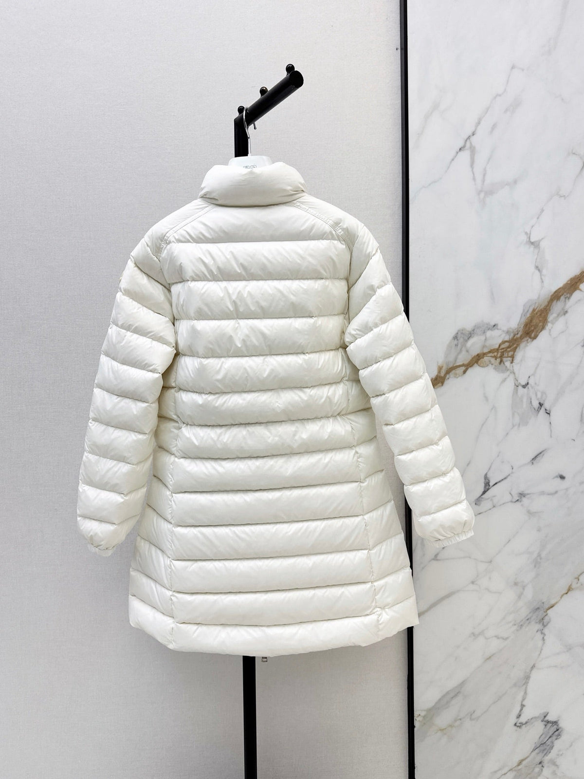 26Latest Autumn/Winter Mid-Length Stand-Collar Down Coat