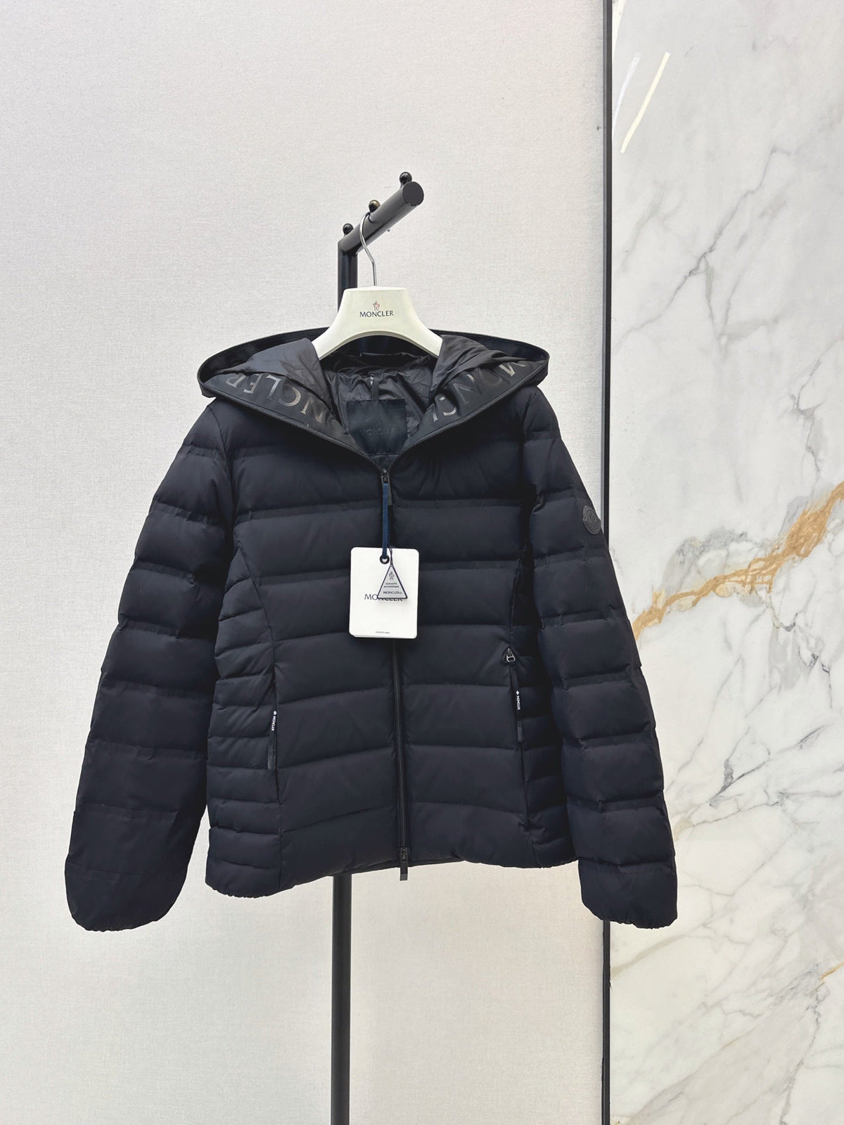 26Latest Autumn/Winter Hooded Down Jacket with Dual Pockets