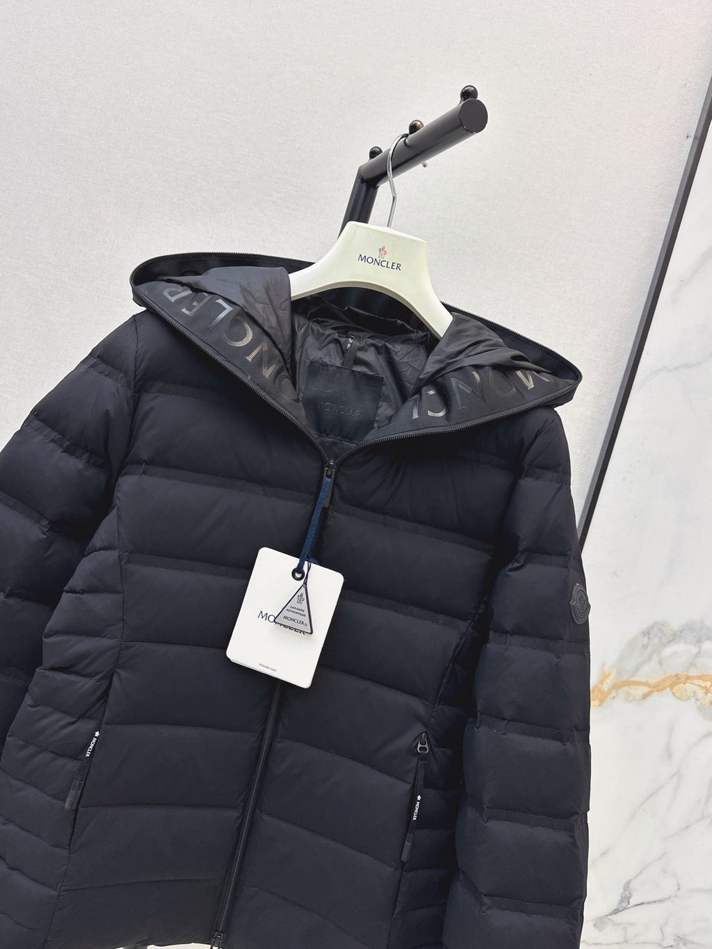 26Latest Autumn/Winter Hooded Down Jacket with Dual Pockets