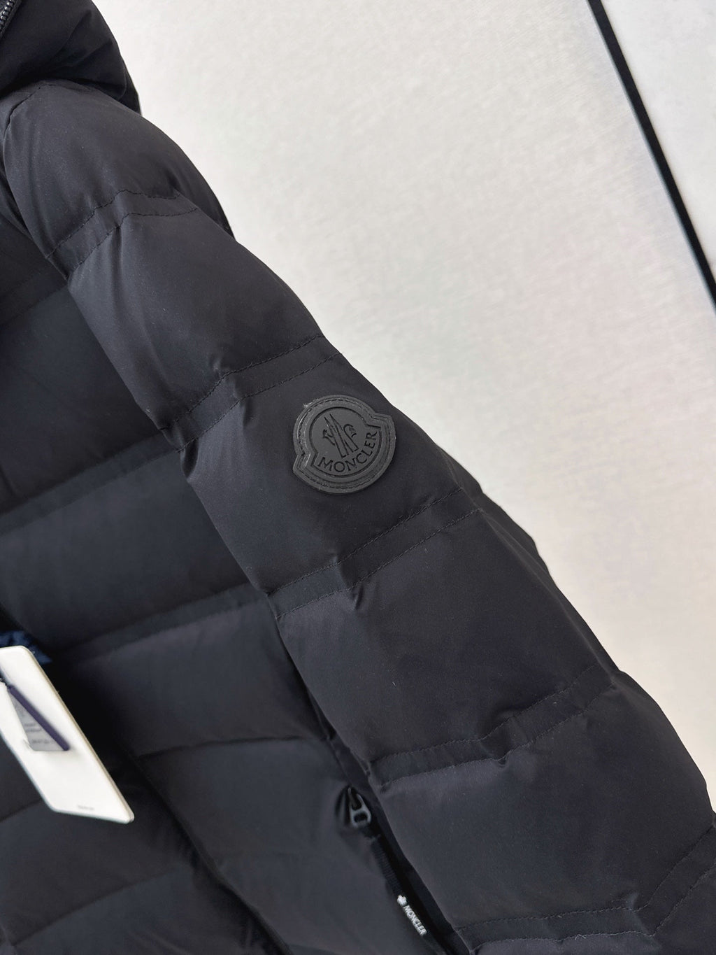 26Latest Autumn/Winter Hooded Down Jacket with Dual Pockets