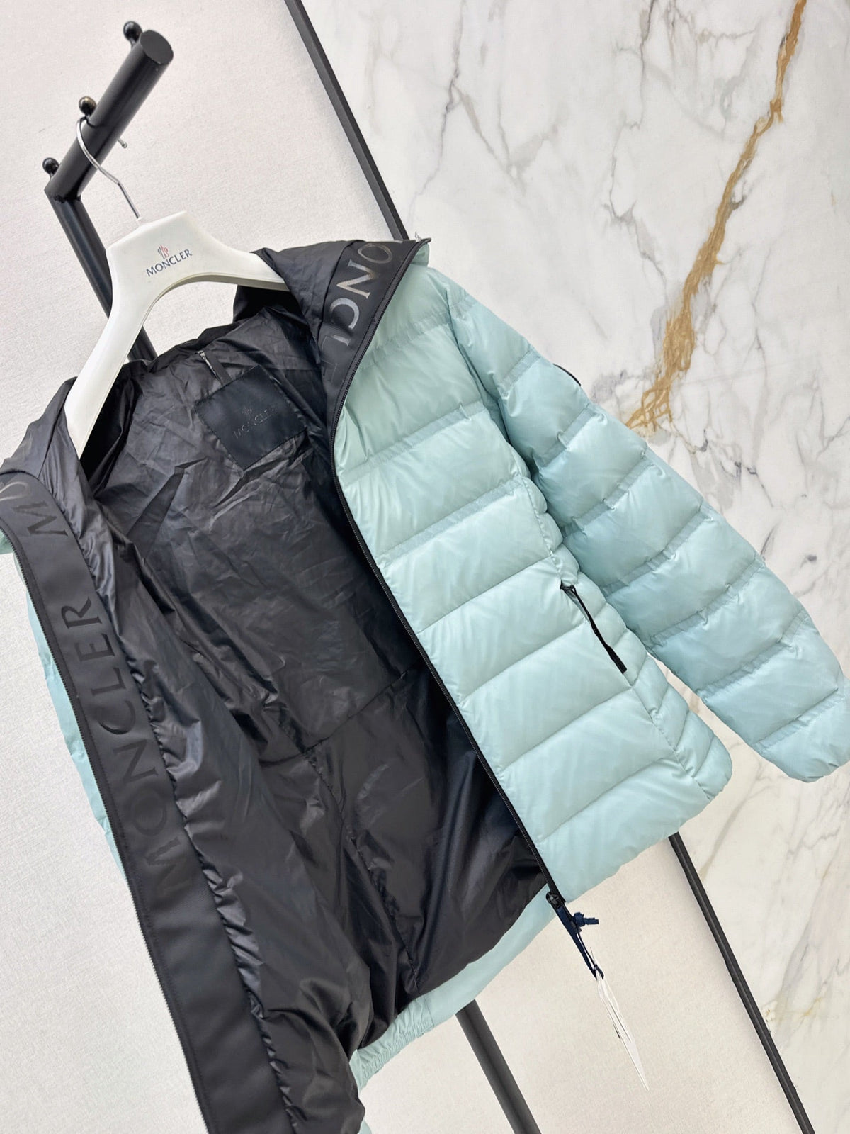26Latest Autumn/Winter Hooded Down Jacket with Dual Pockets