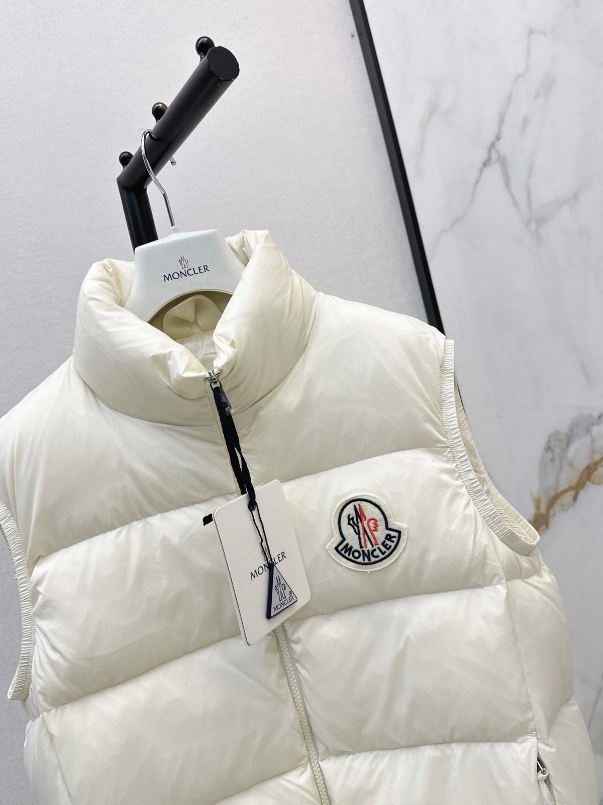 26Latest Autumn/Winter Stand-Collar Down Vest