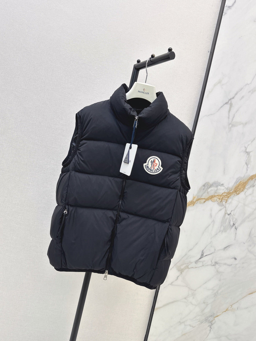 26Latest Autumn/Winter Stand-Collar Down Vest