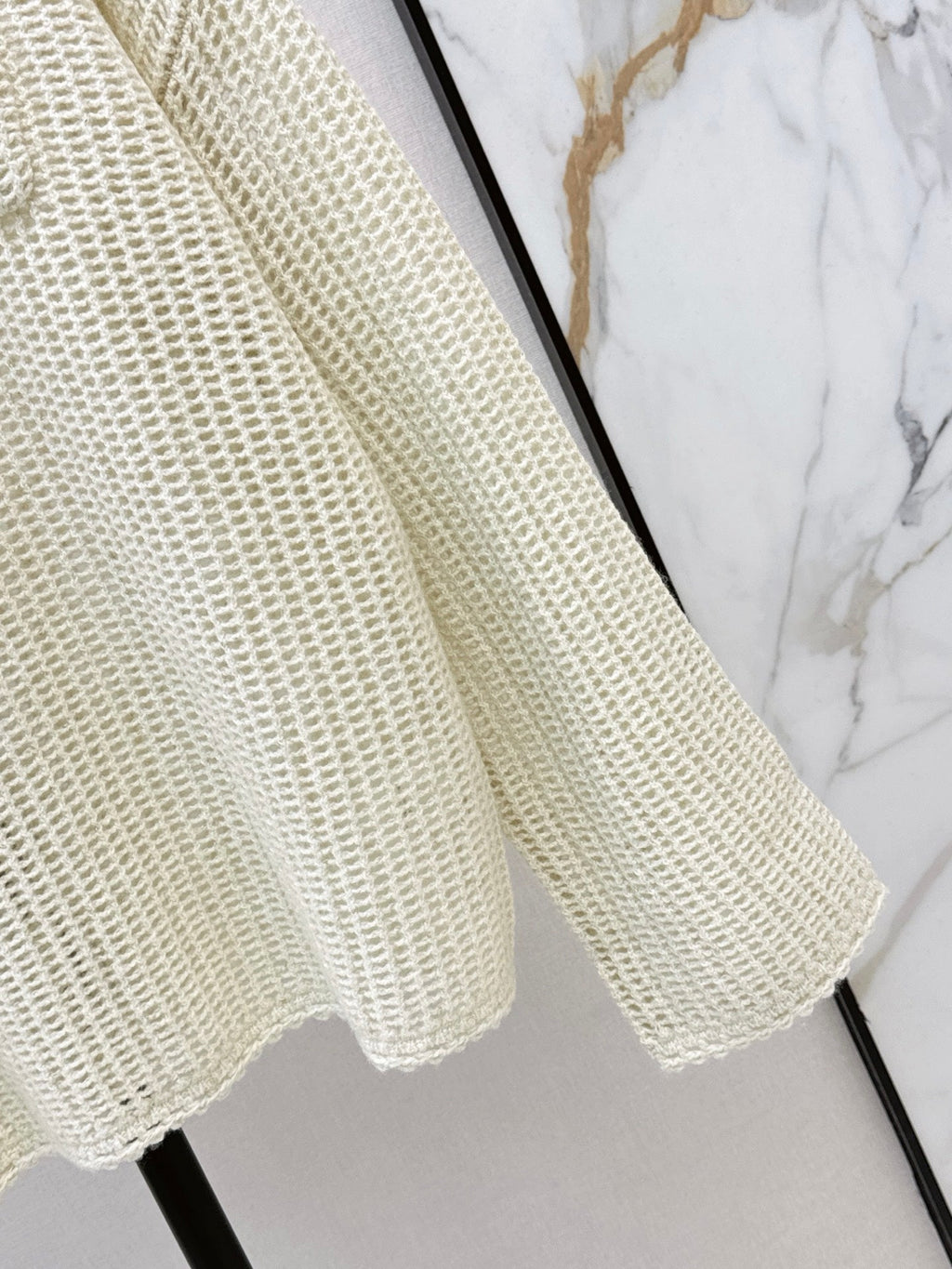 26Latest Autumn/Winter Open-Knit Collared Sweater