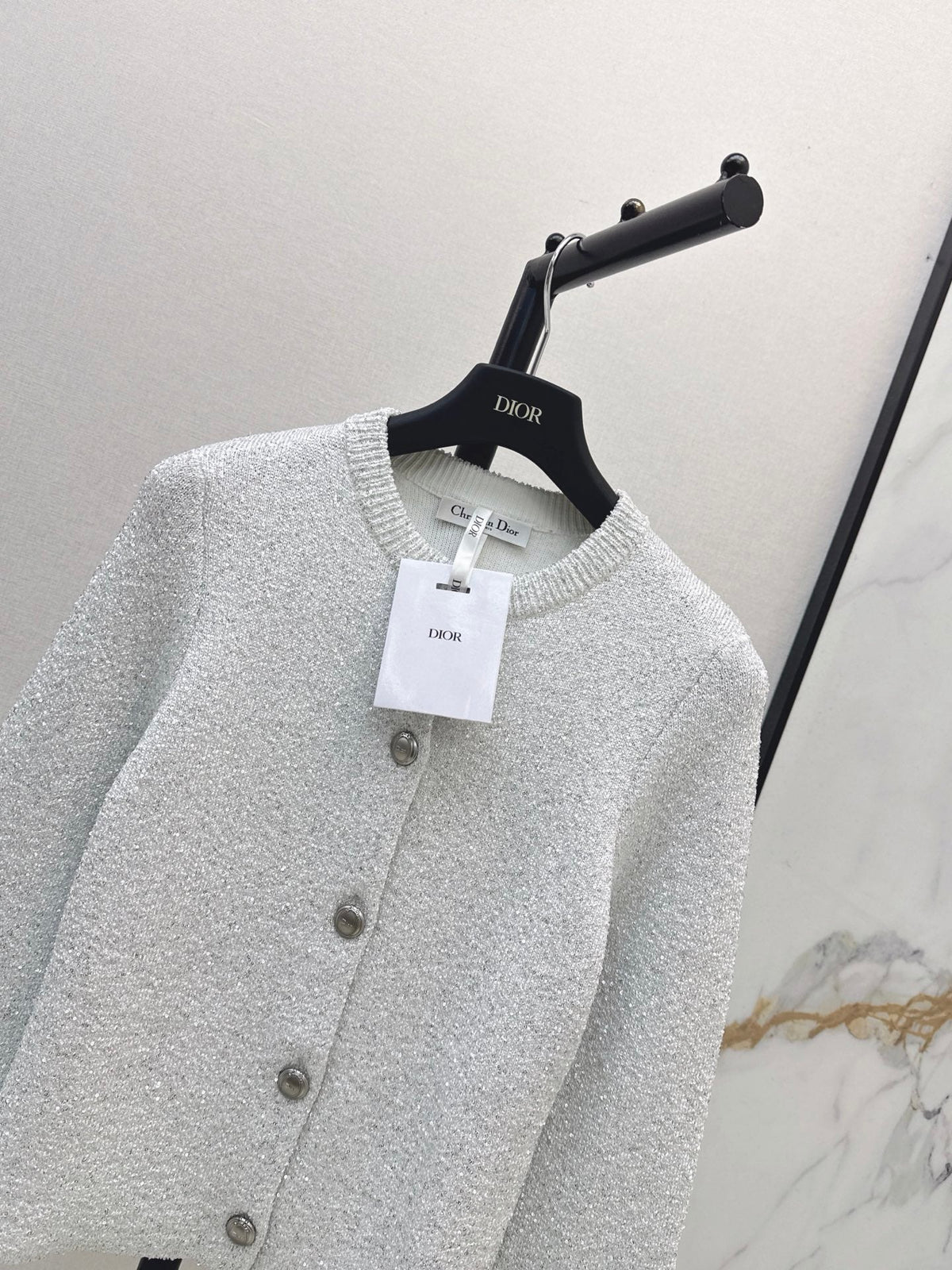 26Latest Autumn/Winter Sequin-Yarn Crew-Neck Knit Cardigan