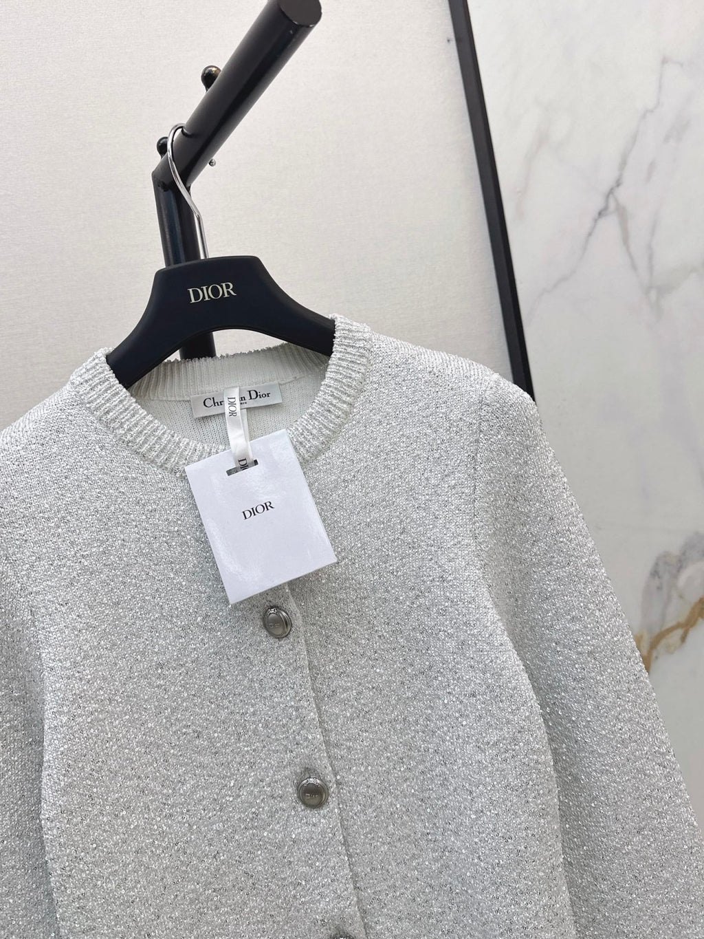 26Latest Autumn/Winter Sequin-Yarn Crew-Neck Knit Cardigan