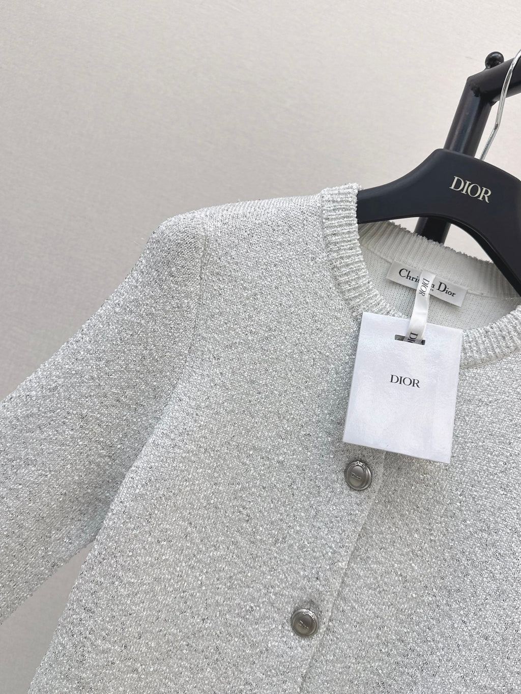 26Latest Autumn/Winter Sequin-Yarn Crew-Neck Knit Cardigan