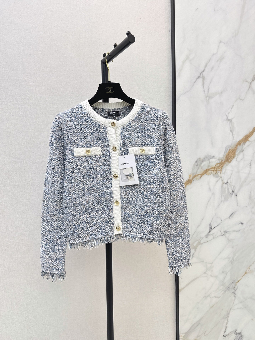 26Latest Autumn/Winter Blue-Toned Mixed-Yarn Tasseled Knit Cardigan